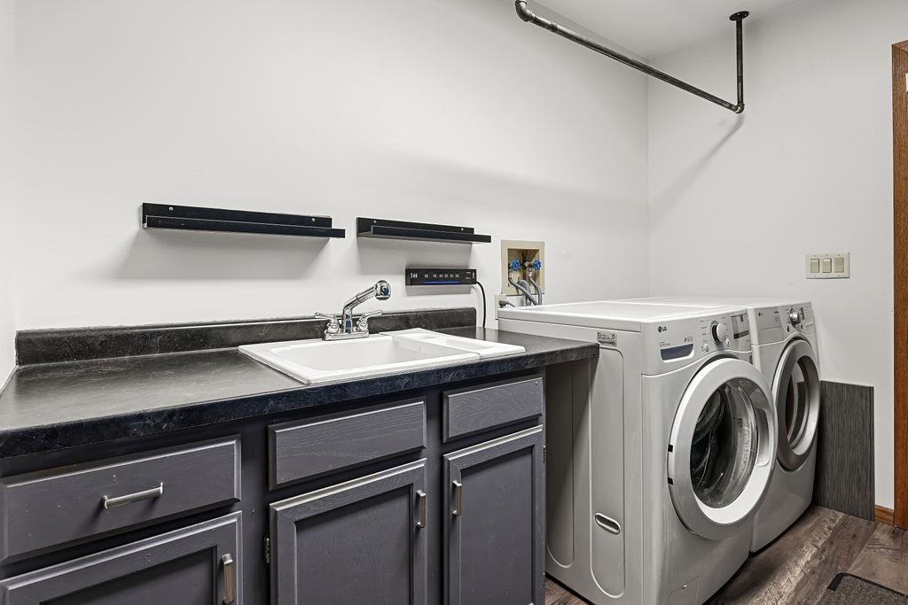 2200 E FILLMORE STREET, Marshfield, Wisconsin 54449, 4 Bedrooms Bedrooms, ,2 BathroomsBathrooms,Residential,For Sale,2200 E FILLMORE STREET,22603840