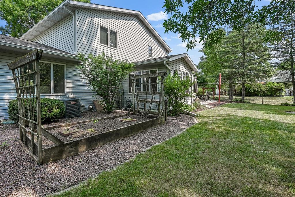 2200 E FILLMORE STREET, Marshfield, Wisconsin 54449, 4 Bedrooms Bedrooms, ,2 BathroomsBathrooms,Residential,For Sale,2200 E FILLMORE STREET,22603840