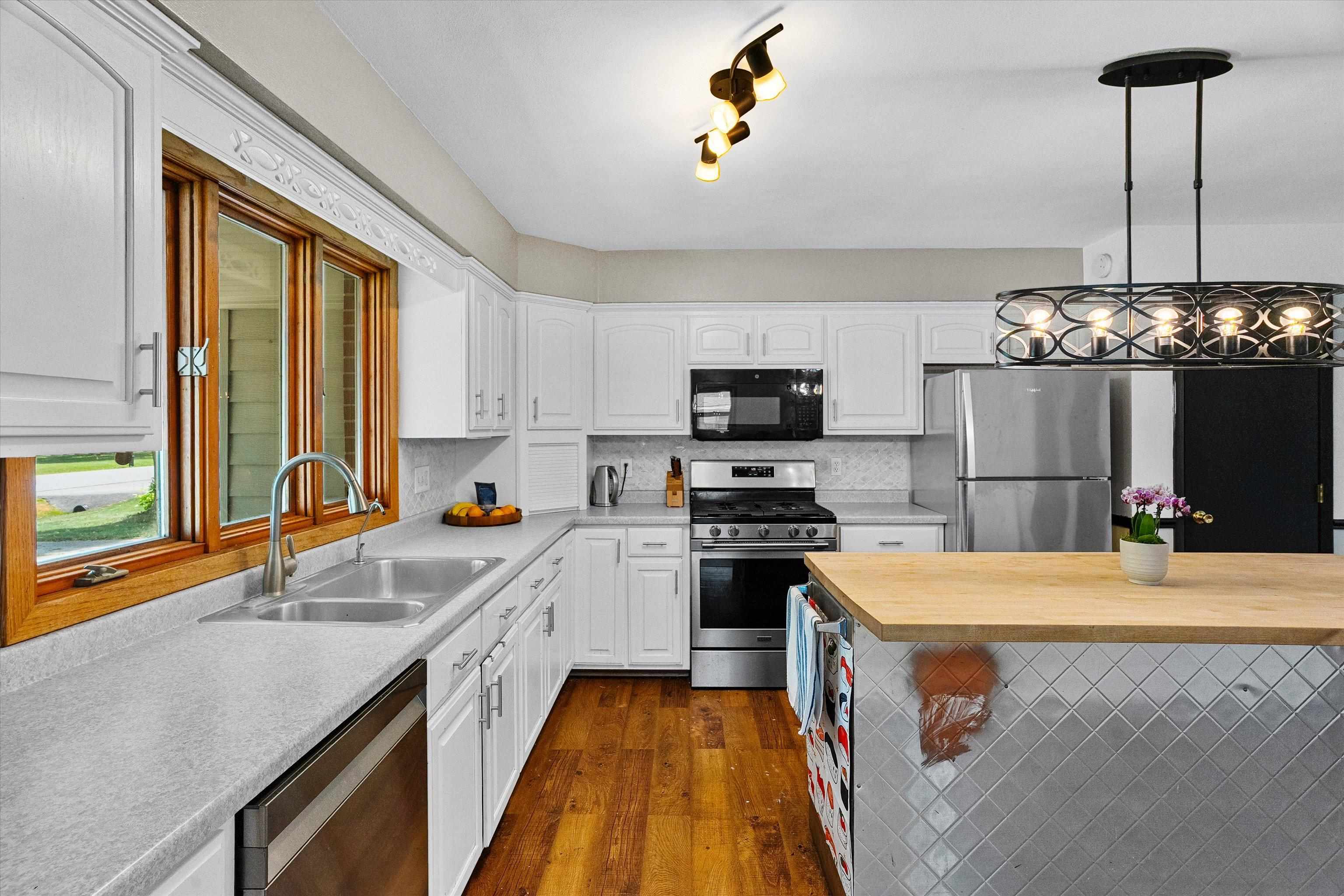 508 N AUBURN AVENUE, Marshfield, Wisconsin 54449, 3 Bedrooms Bedrooms, ,2 BathroomsBathrooms,Residential,For Sale,508 N AUBURN AVENUE,22603841