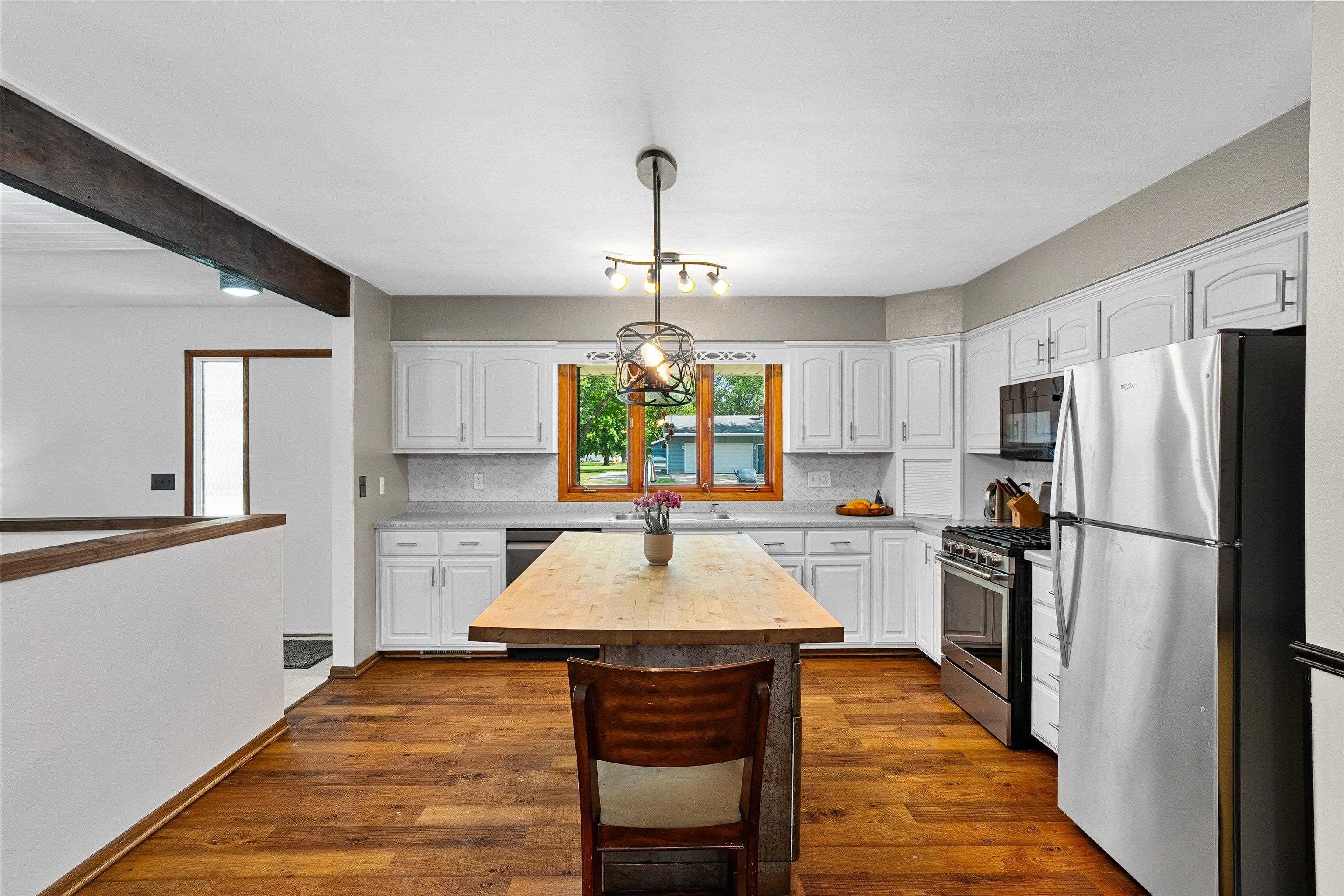 508 N AUBURN AVENUE, Marshfield, Wisconsin 54449, 3 Bedrooms Bedrooms, ,2 BathroomsBathrooms,Residential,For Sale,508 N AUBURN AVENUE,22603841