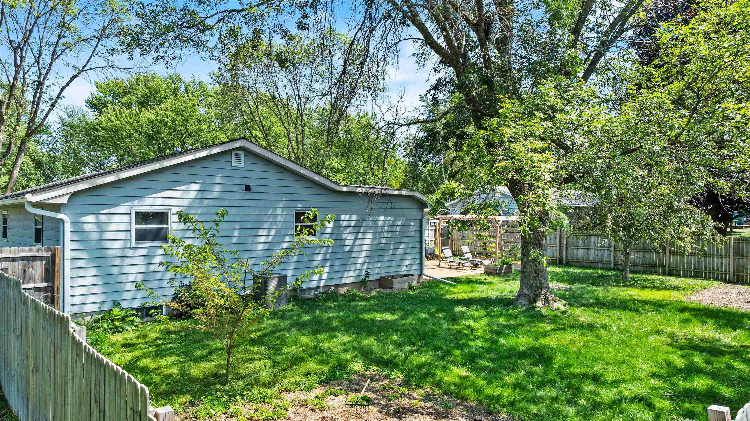 508 N AUBURN AVENUE, Marshfield, Wisconsin 54449, 3 Bedrooms Bedrooms, ,2 BathroomsBathrooms,Residential,For Sale,508 N AUBURN AVENUE,22603841