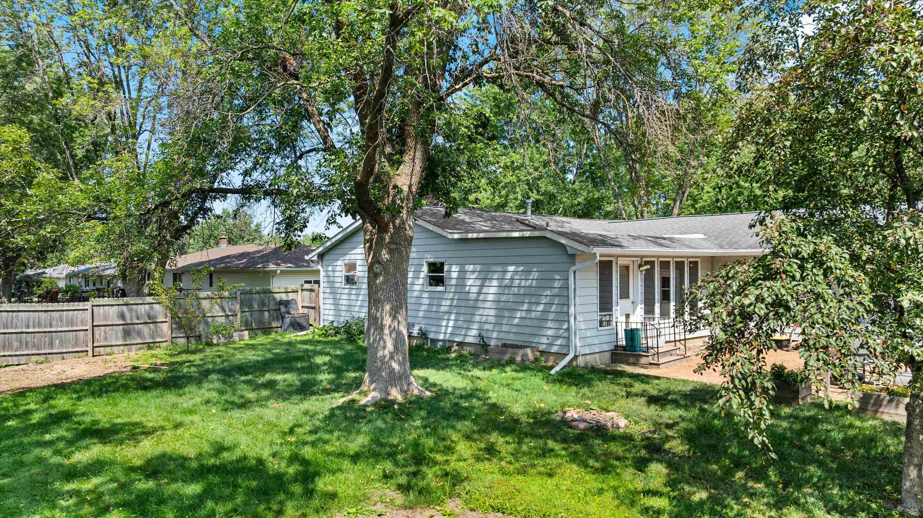 508 N AUBURN AVENUE, Marshfield, Wisconsin 54449, 3 Bedrooms Bedrooms, ,2 BathroomsBathrooms,Residential,For Sale,508 N AUBURN AVENUE,22603841