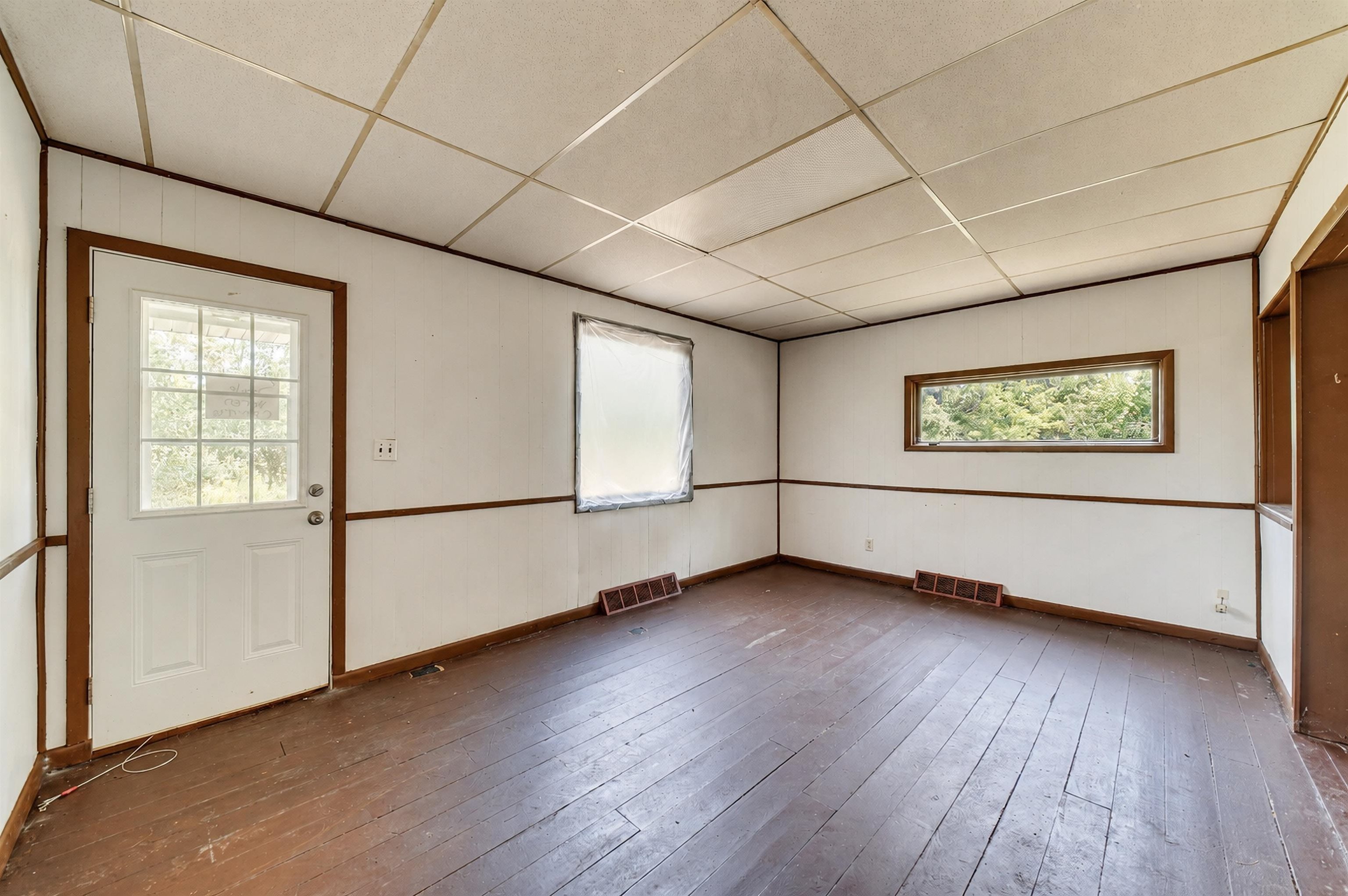 2109 LOGAN AVENUE, Merrill, Wisconsin 54452, 4 Bedrooms Bedrooms, ,1 BathroomBathrooms,Residential,For Sale,2109 LOGAN AVENUE,22603842