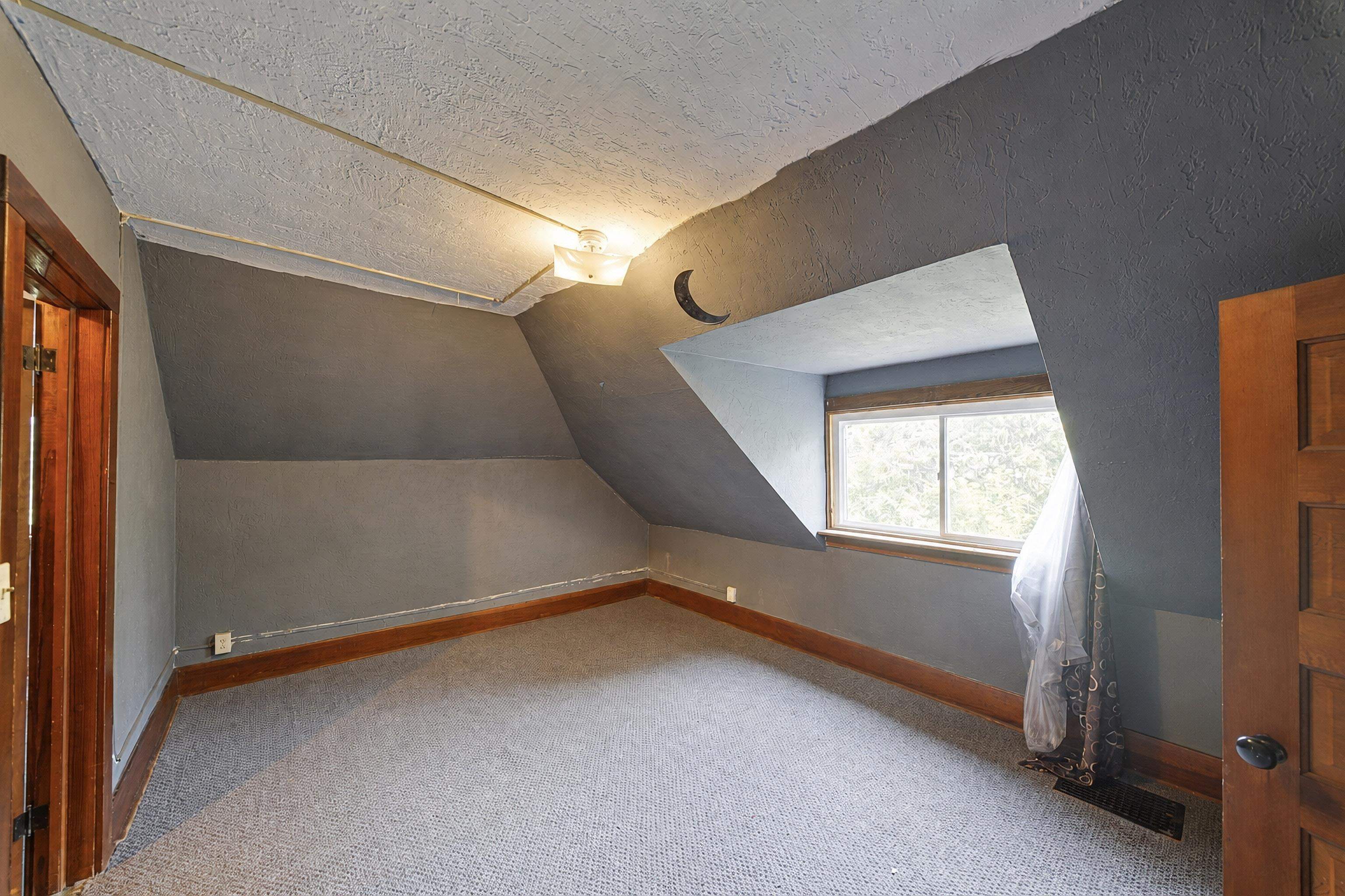 2109 LOGAN AVENUE, Merrill, Wisconsin 54452, 4 Bedrooms Bedrooms, ,1 BathroomBathrooms,Residential,For Sale,2109 LOGAN AVENUE,22603842