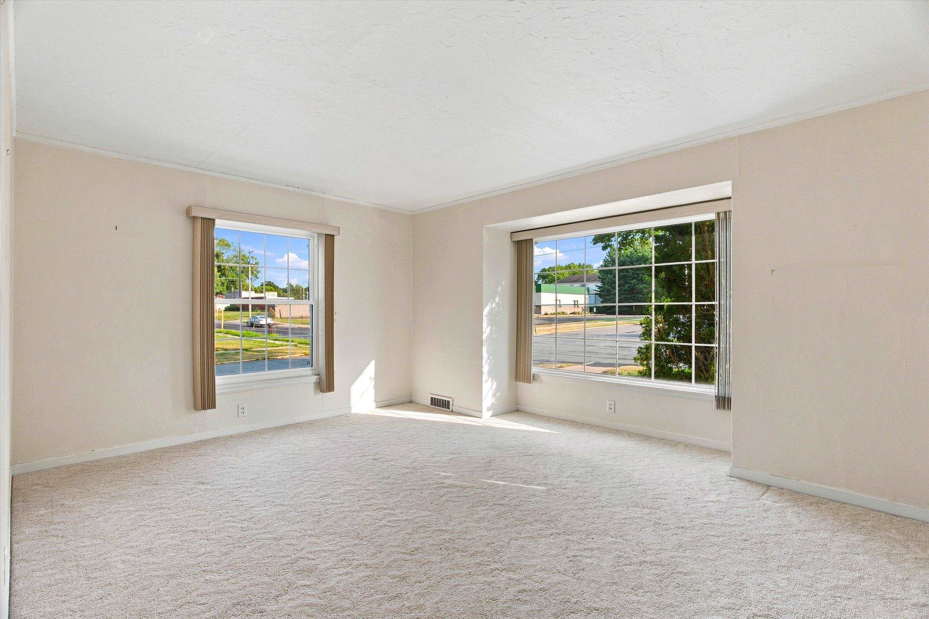 201 W DOEGE STREET, Marshfield, Wisconsin 54449, 3 Bedrooms Bedrooms, ,2 BathroomsBathrooms,Residential,For Sale,201 W DOEGE STREET,22603848