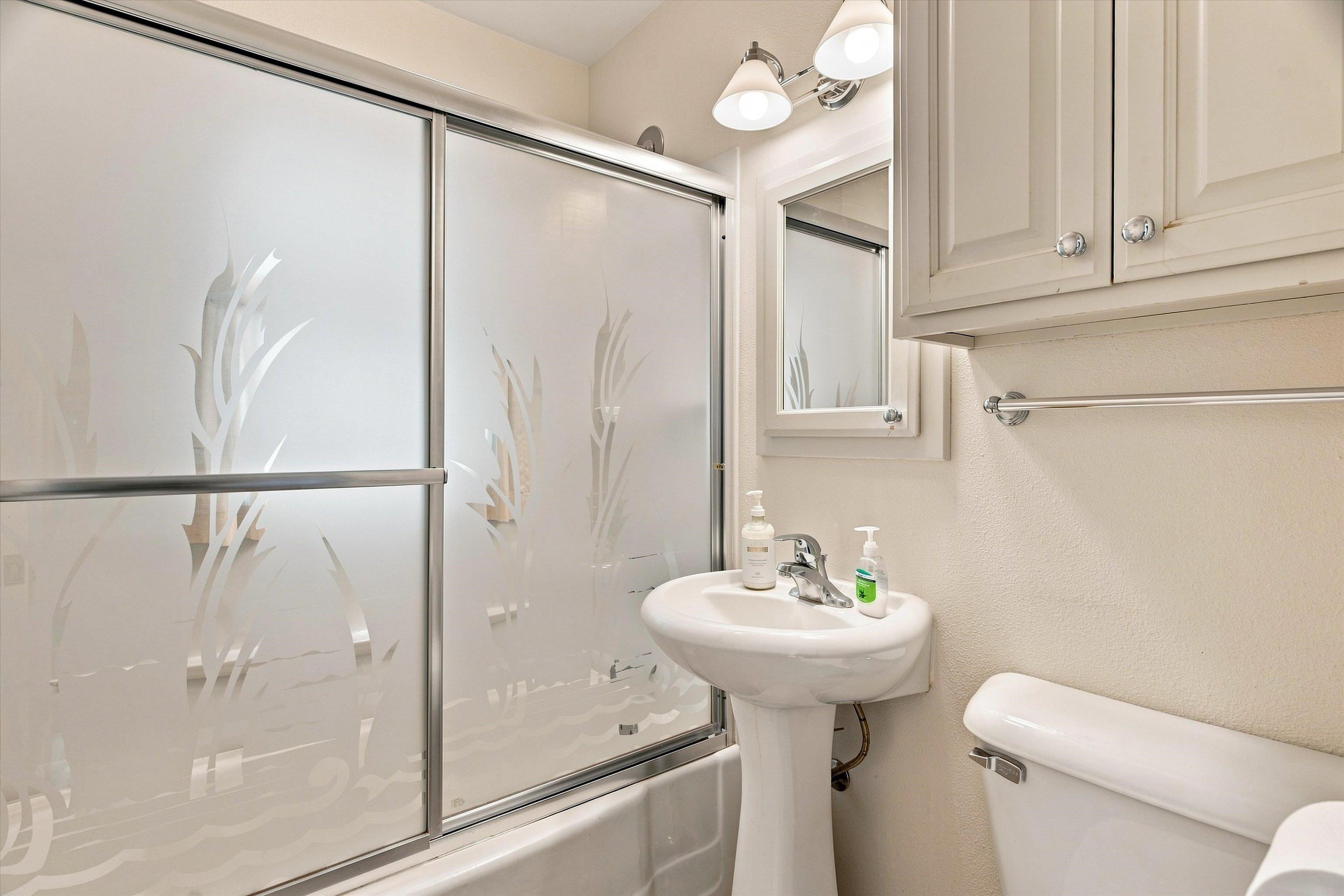 201 W DOEGE STREET, Marshfield, Wisconsin 54449, 3 Bedrooms Bedrooms, ,2 BathroomsBathrooms,Residential,For Sale,201 W DOEGE STREET,22603848
