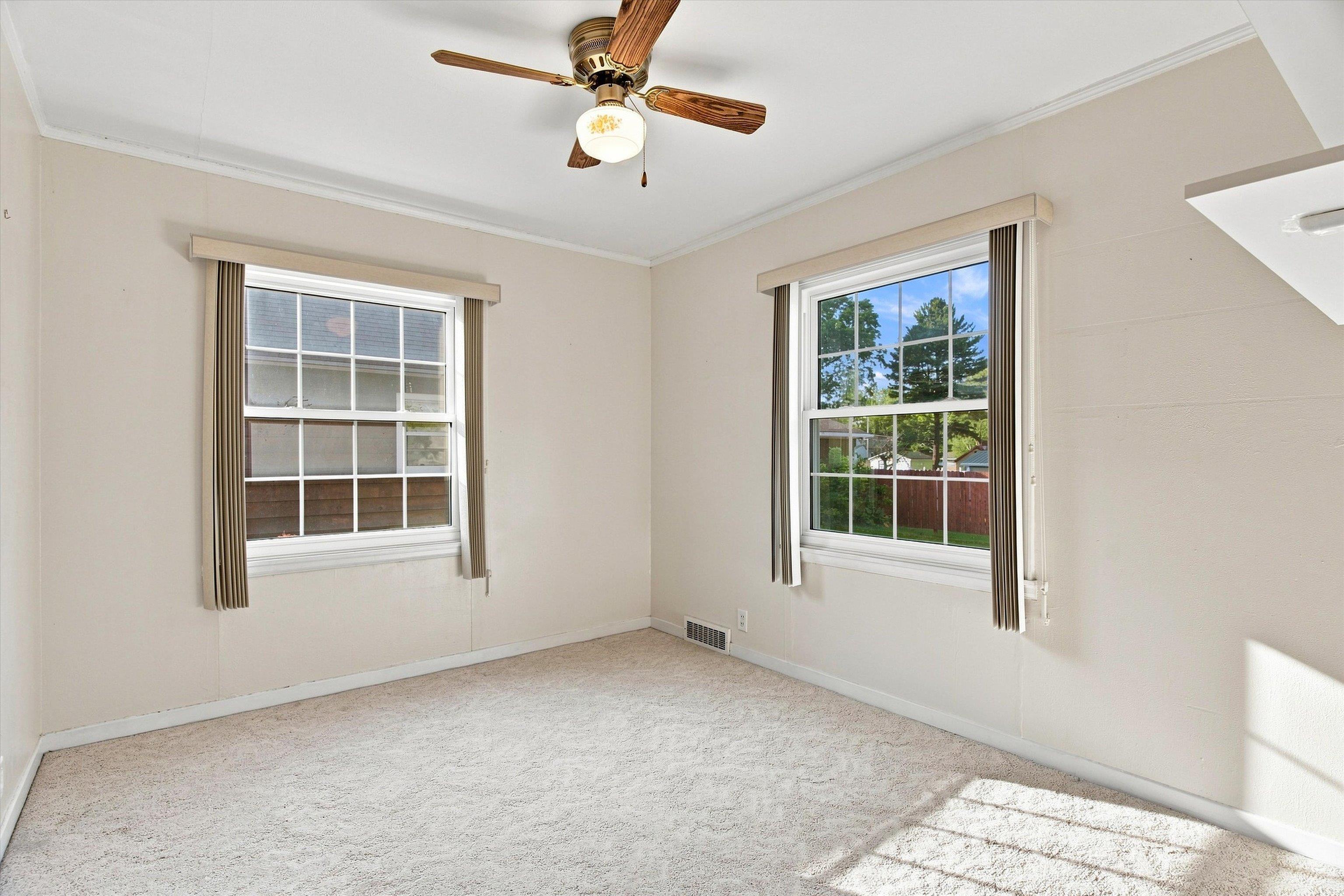 201 W DOEGE STREET, Marshfield, Wisconsin 54449, 3 Bedrooms Bedrooms, ,2 BathroomsBathrooms,Residential,For Sale,201 W DOEGE STREET,22603848
