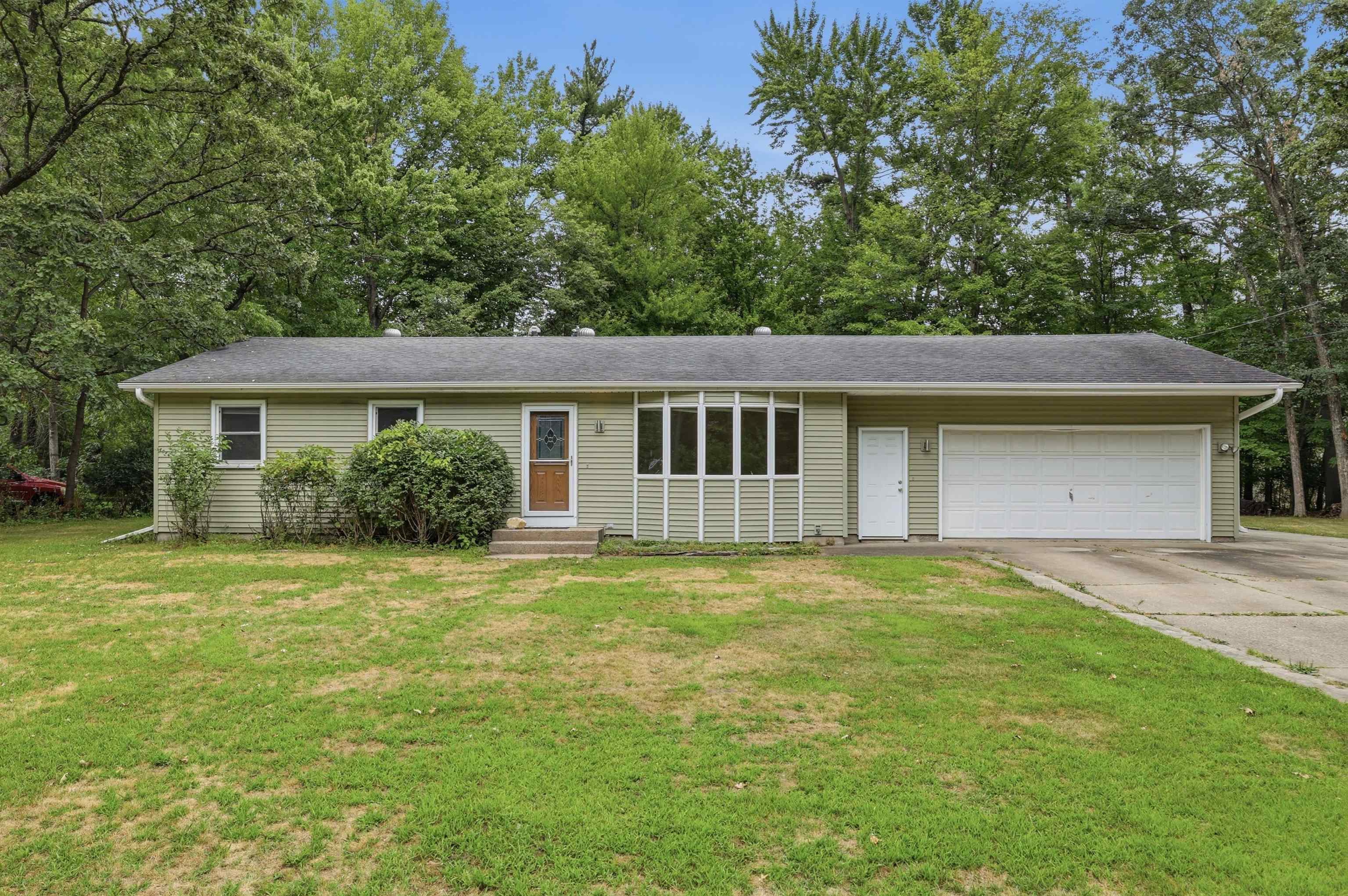 3021 48TH STREET SOUTH, Wisconsin Rapids, Wisconsin 54494, 5 Bedrooms Bedrooms, ,1 BathroomBathrooms,Residential,For Sale,3021 48TH STREET SOUTH,22603849