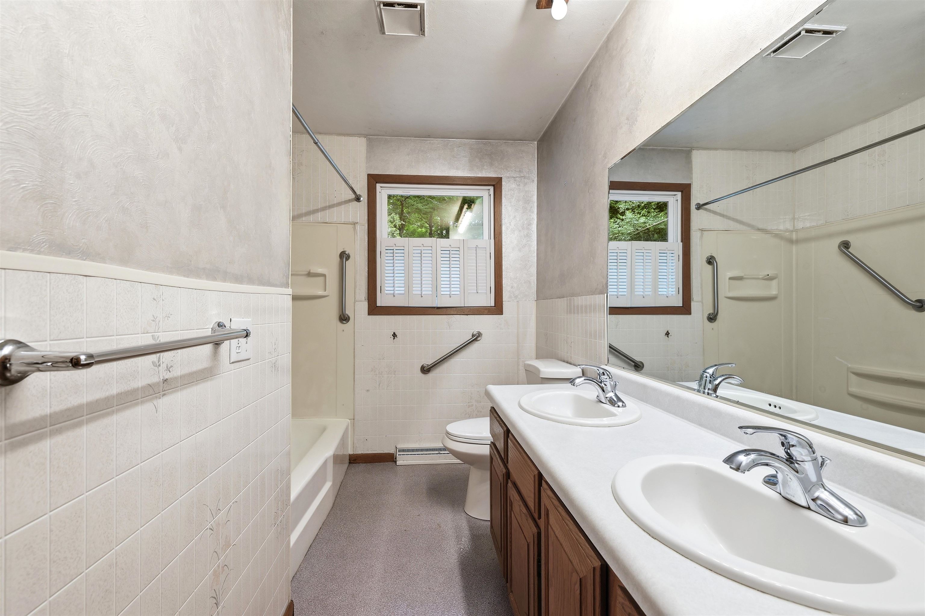 3021 48TH STREET SOUTH, Wisconsin Rapids, Wisconsin 54494, 5 Bedrooms Bedrooms, ,1 BathroomBathrooms,Residential,For Sale,3021 48TH STREET SOUTH,22603849
