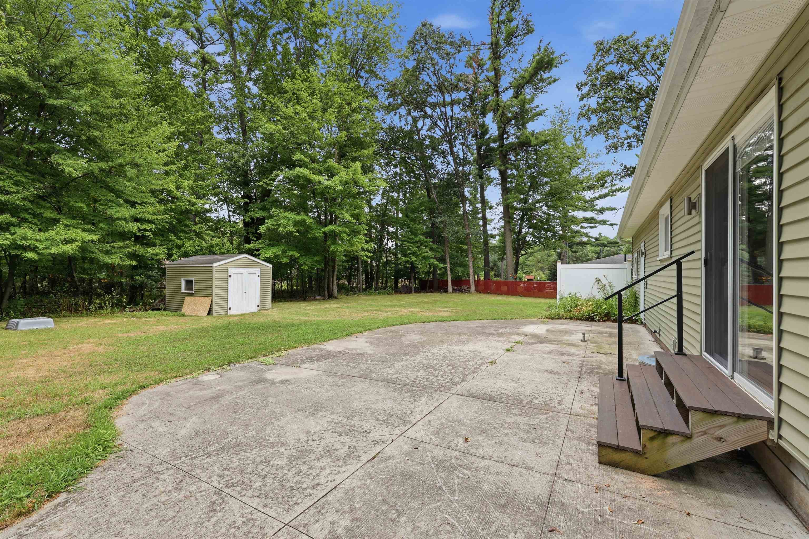 3021 48TH STREET SOUTH, Wisconsin Rapids, Wisconsin 54494, 5 Bedrooms Bedrooms, ,1 BathroomBathrooms,Residential,For Sale,3021 48TH STREET SOUTH,22603849