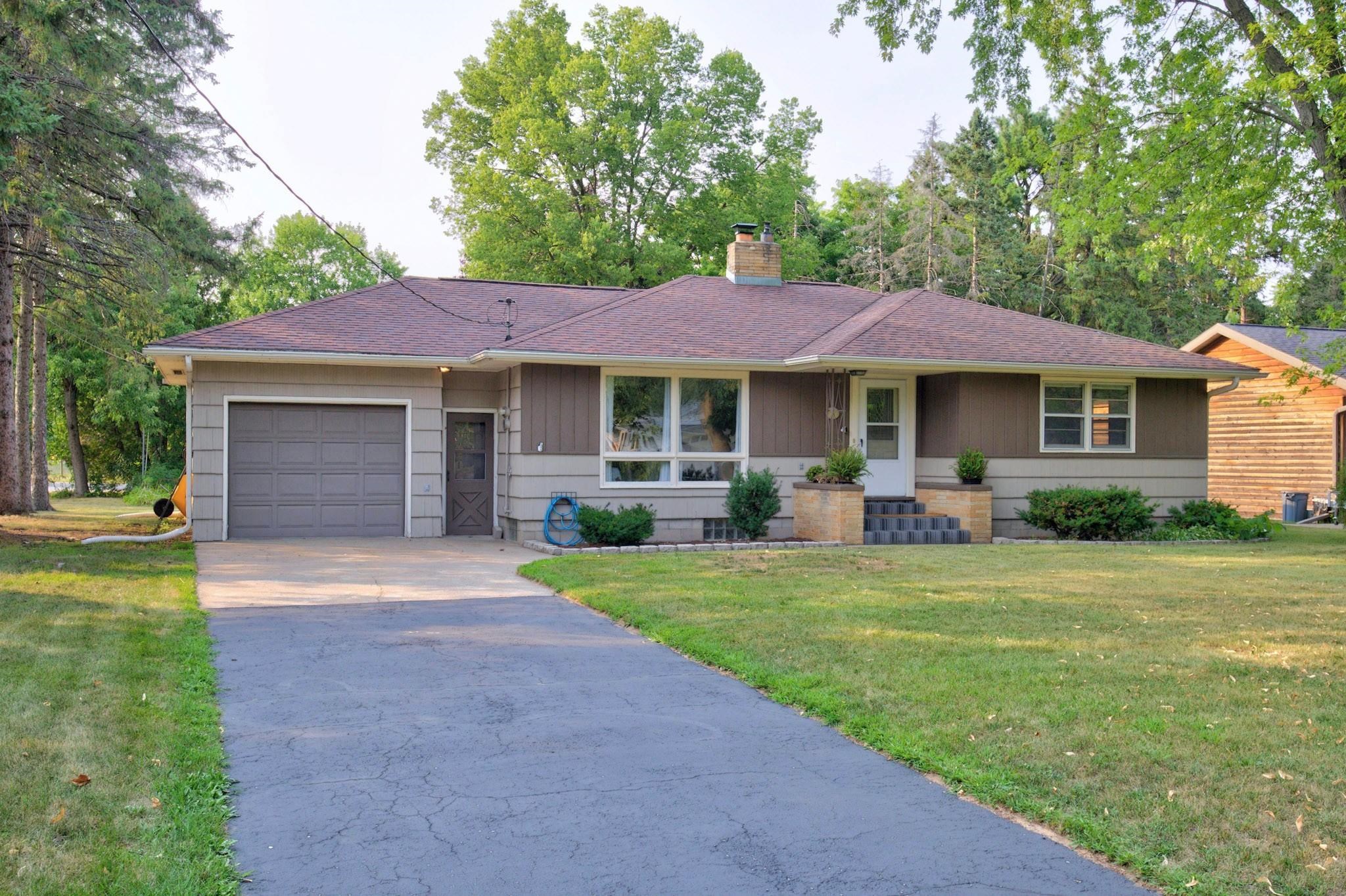 3031 NORTH AVENUE, Wisconsin Rapids, Wisconsin 54495, 2 Bedrooms Bedrooms, ,1 BathroomBathrooms,Residential,For Sale,3031 NORTH AVENUE,22603851