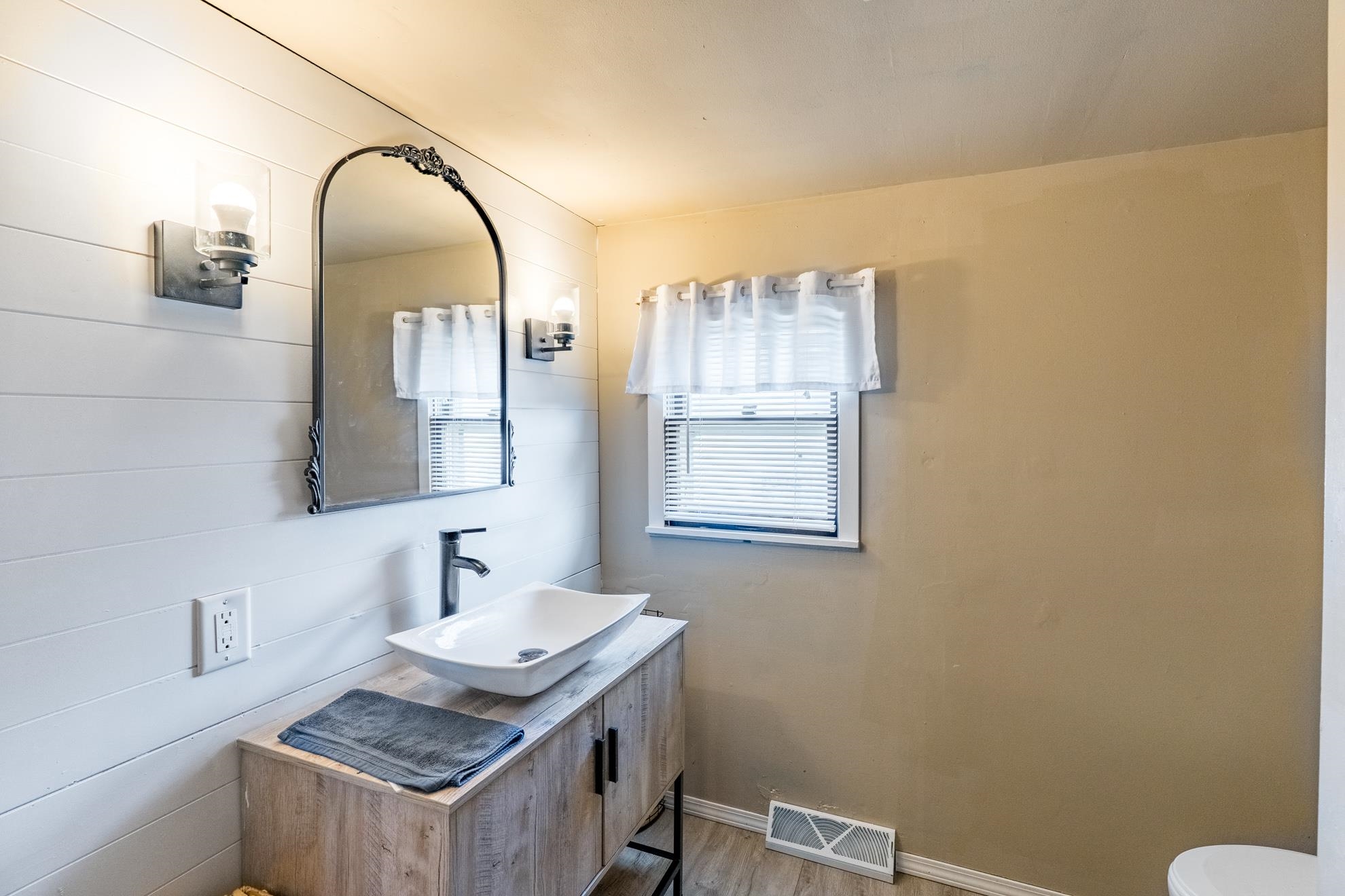 303 N PINE STREET, Merrill, Wisconsin 54452, 5 Bedrooms Bedrooms, ,1 BathroomBathrooms,Residential,For Sale,303 N PINE STREET,22603852