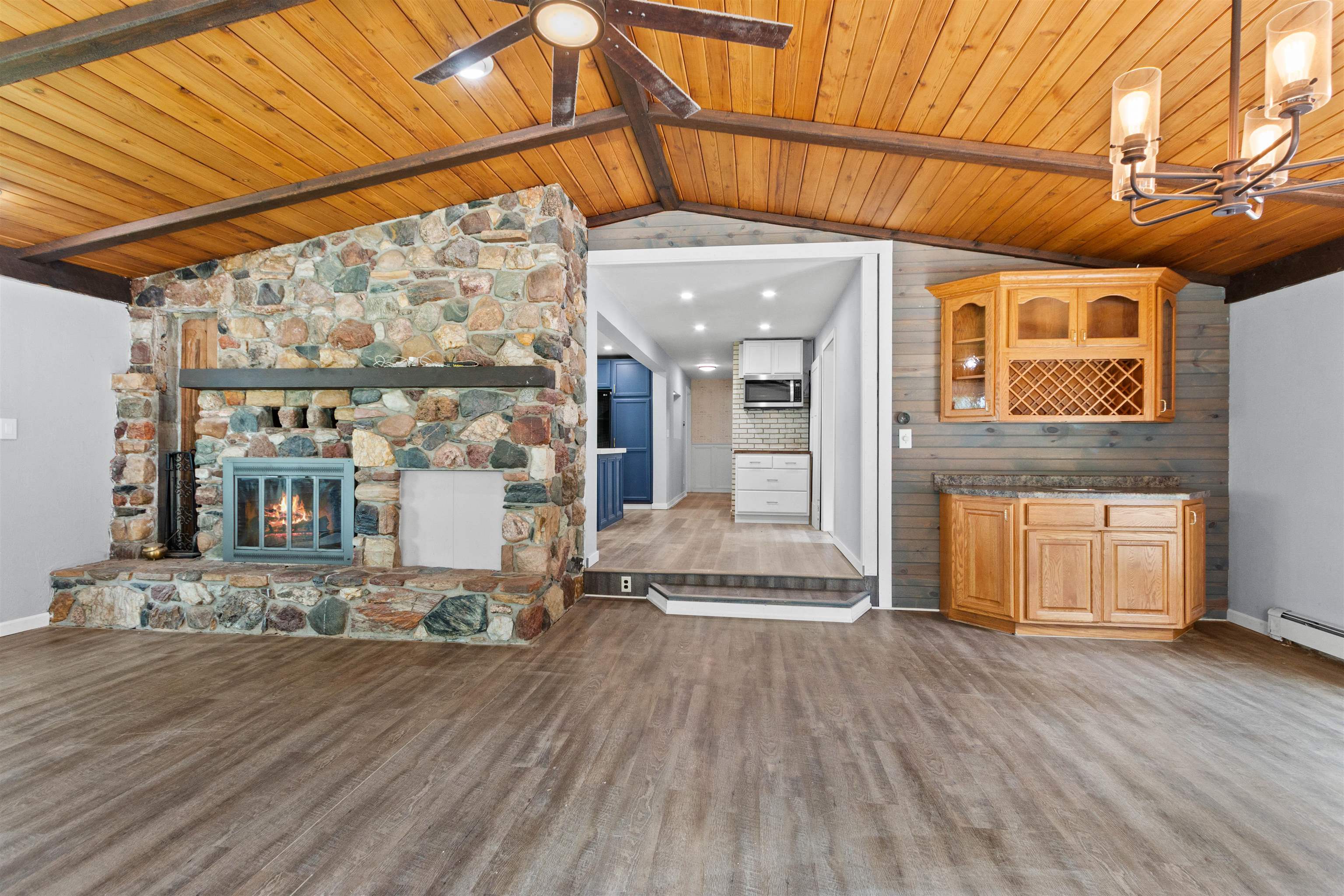 7096 STATE HIGHWAY 13, Rudolph, Wisconsin 54475, 4 Bedrooms Bedrooms, ,3 BathroomsBathrooms,Residential,For Sale,7096 STATE HIGHWAY 13,22603859