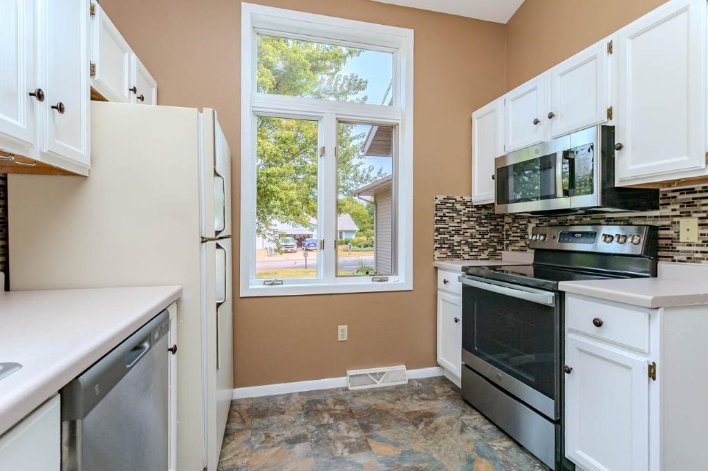 792 FAIRWAY DRIVE, Mosinee, Wisconsin 54455, 4 Bedrooms Bedrooms, ,2 BathroomsBathrooms,Residential,For Sale,792 FAIRWAY DRIVE,22603864