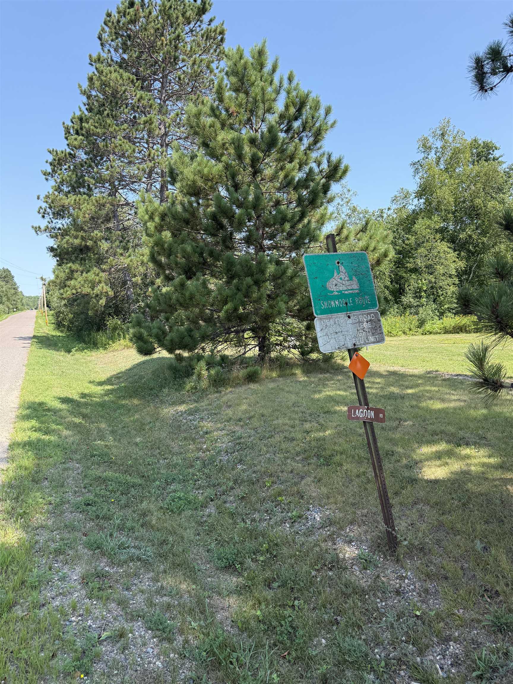 N11301 LAGOON LANE, Elcho, Wisconsin 54428, 2 Bedrooms Bedrooms, ,1 BathroomBathrooms,Residential,For Sale,N11301 LAGOON LANE,22603867