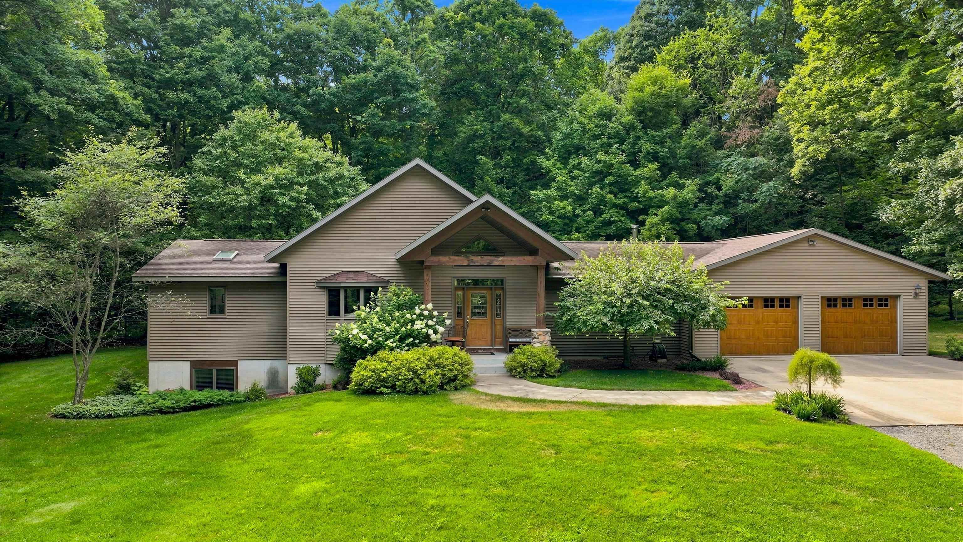 129187 HILLWOOD ROAD, Edgar, Wisconsin 54426, 2 Bedrooms Bedrooms, ,2 BathroomsBathrooms,Residential,For Sale,129187 HILLWOOD ROAD,22603868