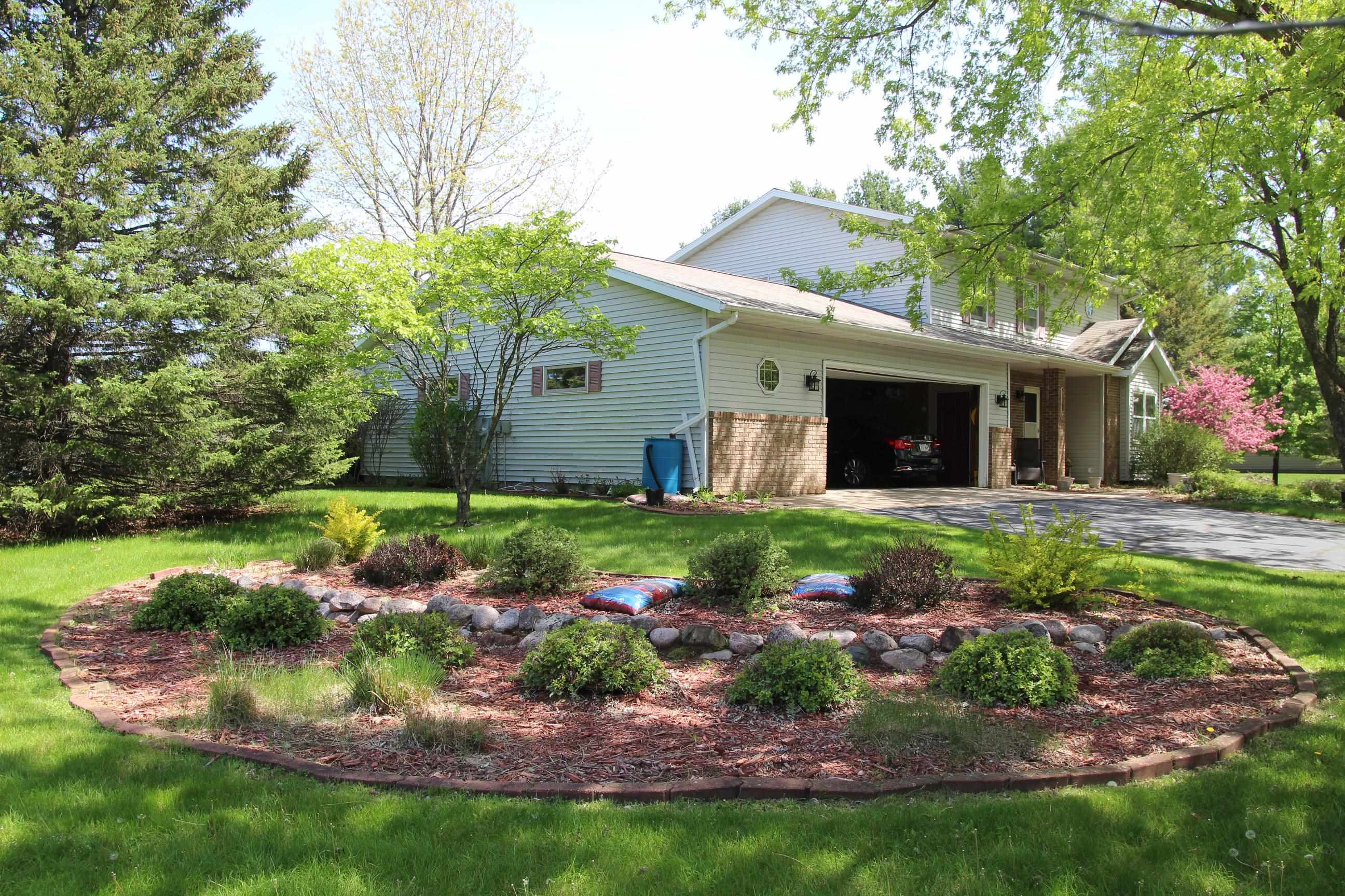 6306 HUBERT AVENUE, Weston, Wisconsin 54476-1616, 4 Bedrooms Bedrooms, ,2 BathroomsBathrooms,Residential,For Sale,6306 HUBERT AVENUE,22603871