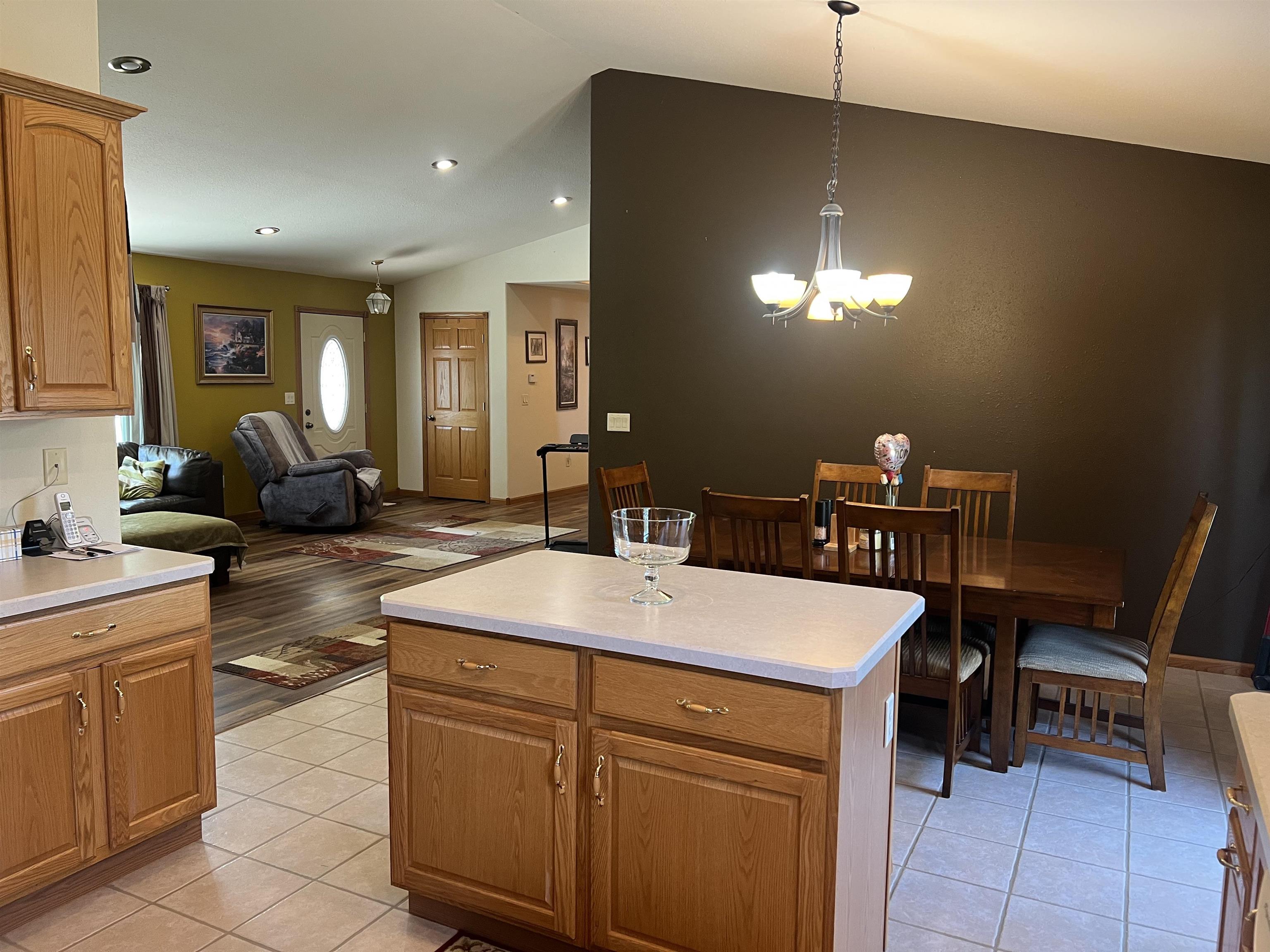 2172 OREGON TRAIL, Kronenwetter, Wisconsin 54455, 3 Bedrooms Bedrooms, ,2 BathroomsBathrooms,Residential,For Sale,2172 OREGON TRAIL,22603873