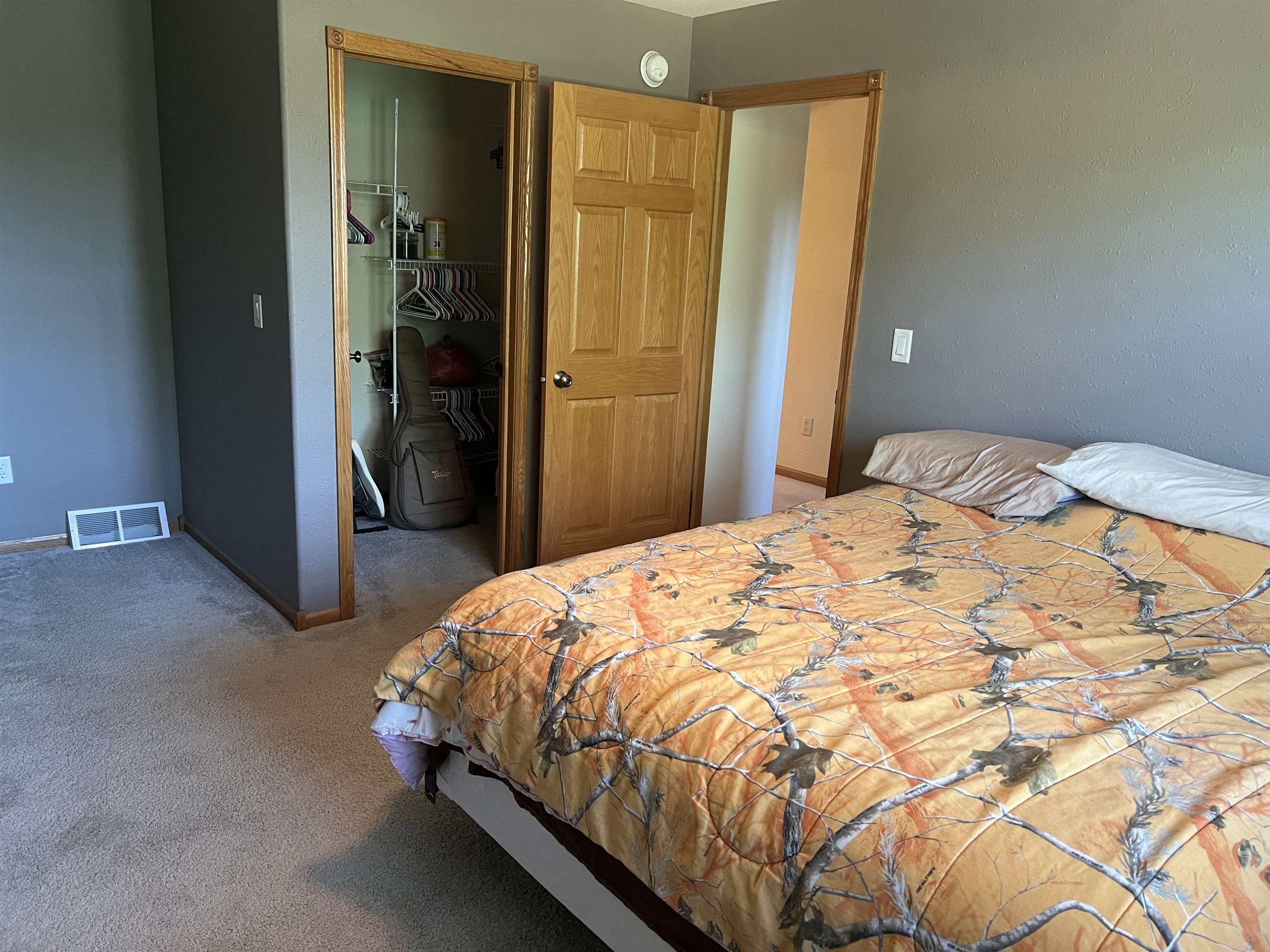 2172 OREGON TRAIL, Kronenwetter, Wisconsin 54455, 3 Bedrooms Bedrooms, ,2 BathroomsBathrooms,Residential,For Sale,2172 OREGON TRAIL,22603873