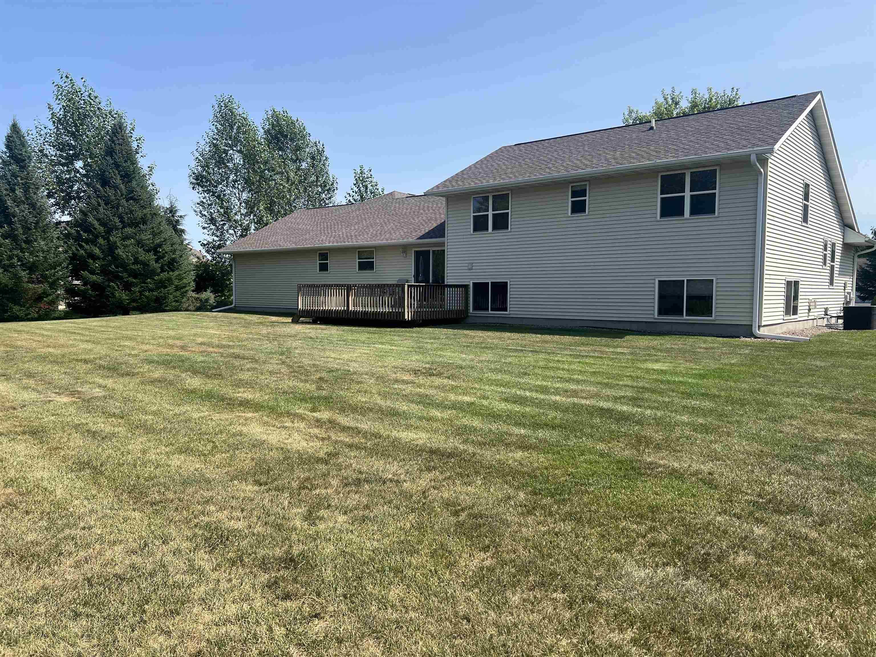 2172 OREGON TRAIL, Kronenwetter, Wisconsin 54455, 3 Bedrooms Bedrooms, ,2 BathroomsBathrooms,Residential,For Sale,2172 OREGON TRAIL,22603873