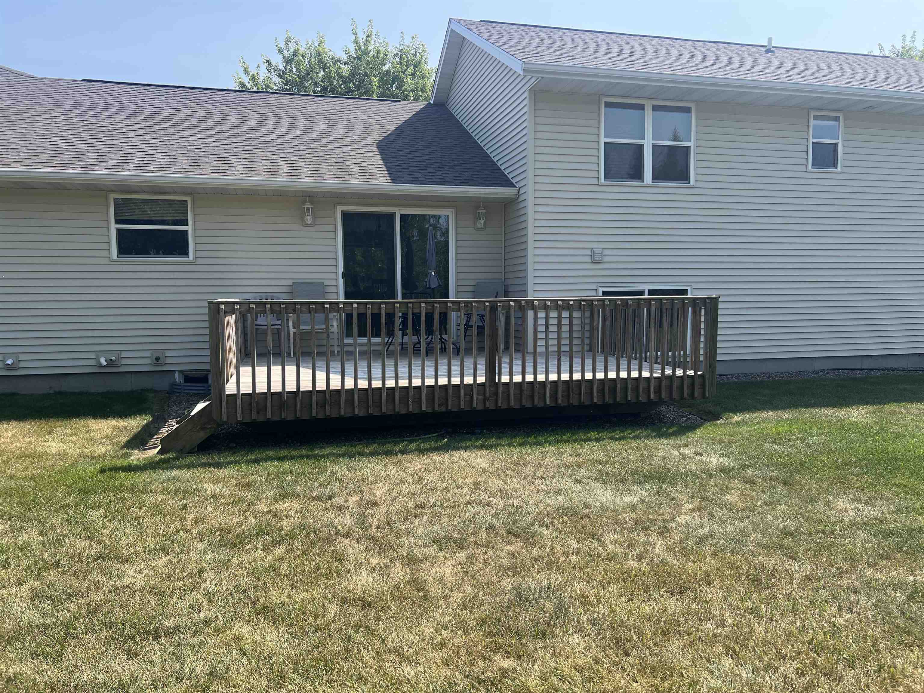 2172 OREGON TRAIL, Kronenwetter, Wisconsin 54455, 3 Bedrooms Bedrooms, ,2 BathroomsBathrooms,Residential,For Sale,2172 OREGON TRAIL,22603873