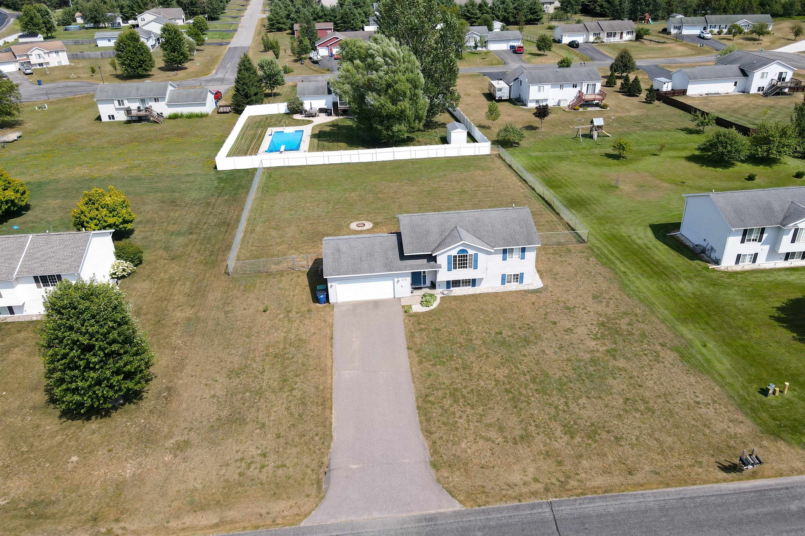 2276 CRYSTAL VIEW DRIVE, Kronenwetter, Wisconsin 54455, 3 Bedrooms Bedrooms, ,2 BathroomsBathrooms,Residential,For Sale,2276 CRYSTAL VIEW DRIVE,22603879
