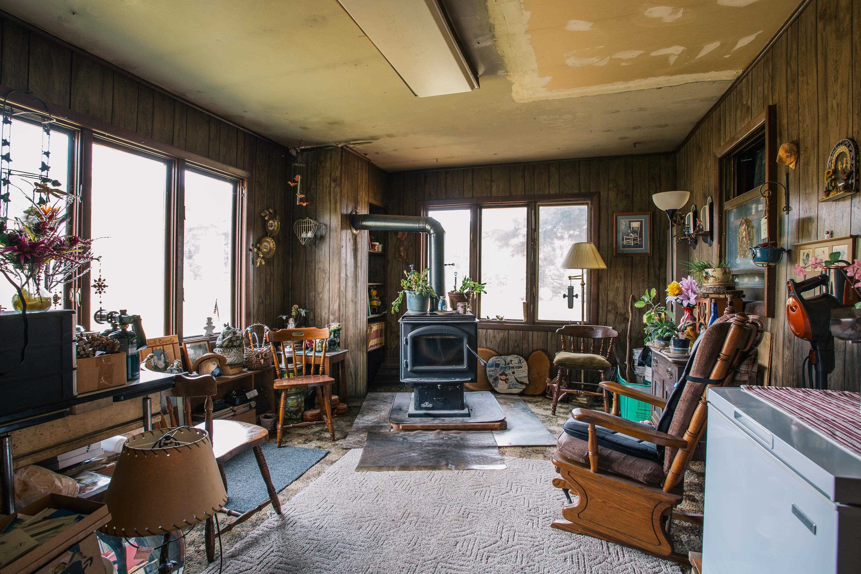 W6368 MAPLE ROAD, Neillsville, Wisconsin 54456, 4 Bedrooms Bedrooms, ,1 BathroomBathrooms,Residential,For Sale,W6368 MAPLE ROAD,22603881