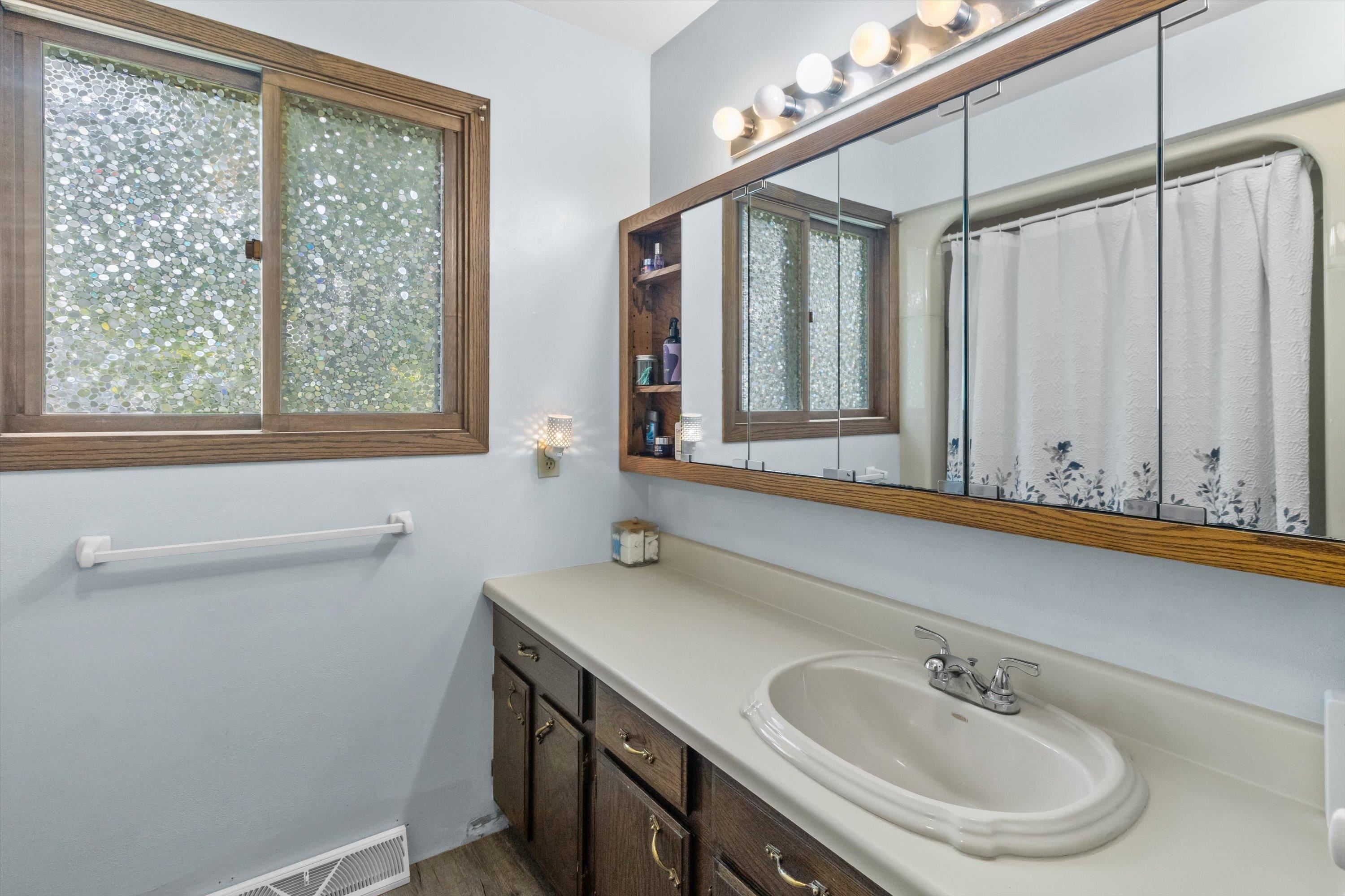 1011 HEINDL LANE, Marathon, Wisconsin 54448, 3 Bedrooms Bedrooms, ,1 BathroomBathrooms,Residential,For Sale,1011 HEINDL LANE,22603883