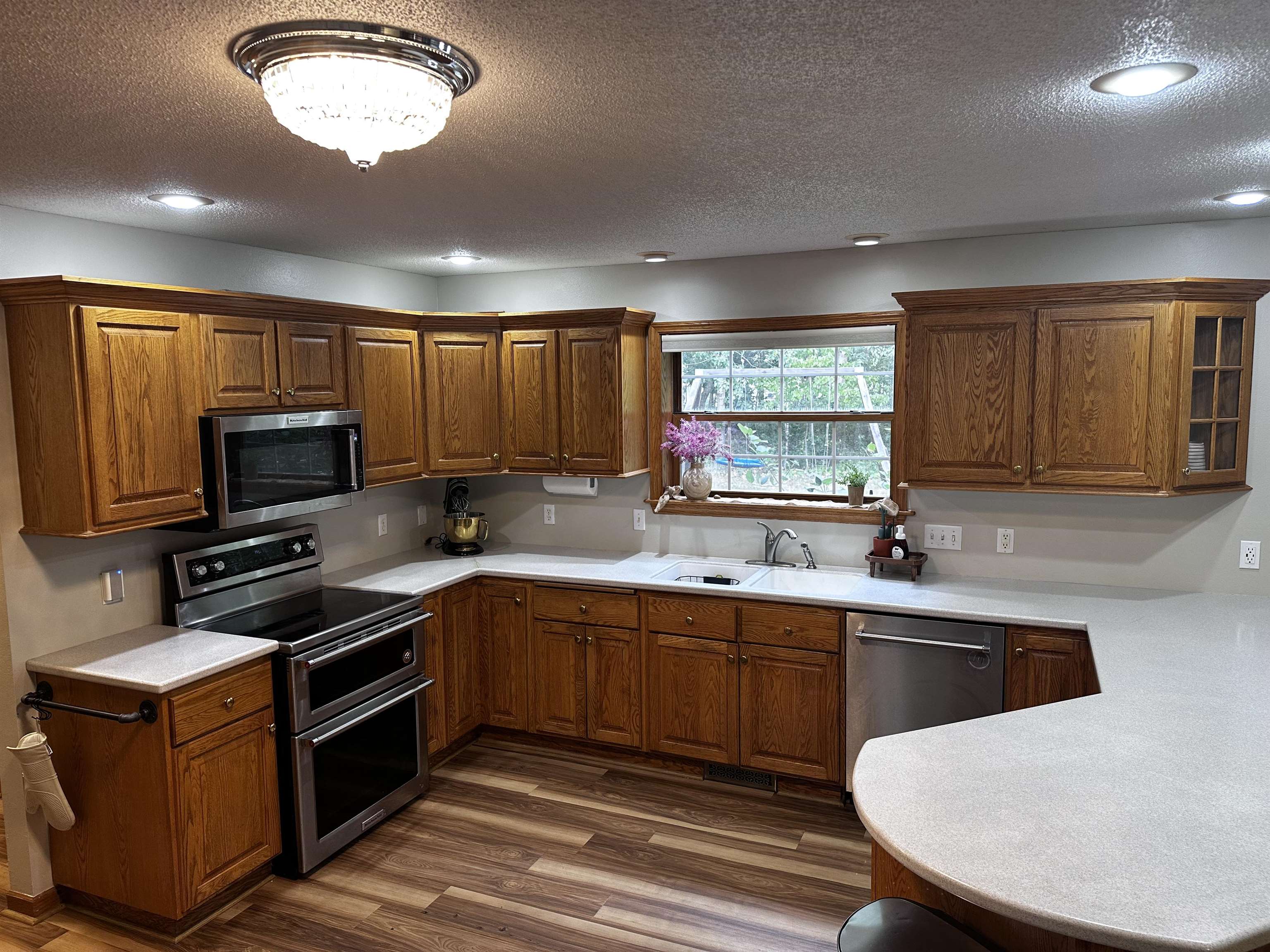 223103 Loganberry Court