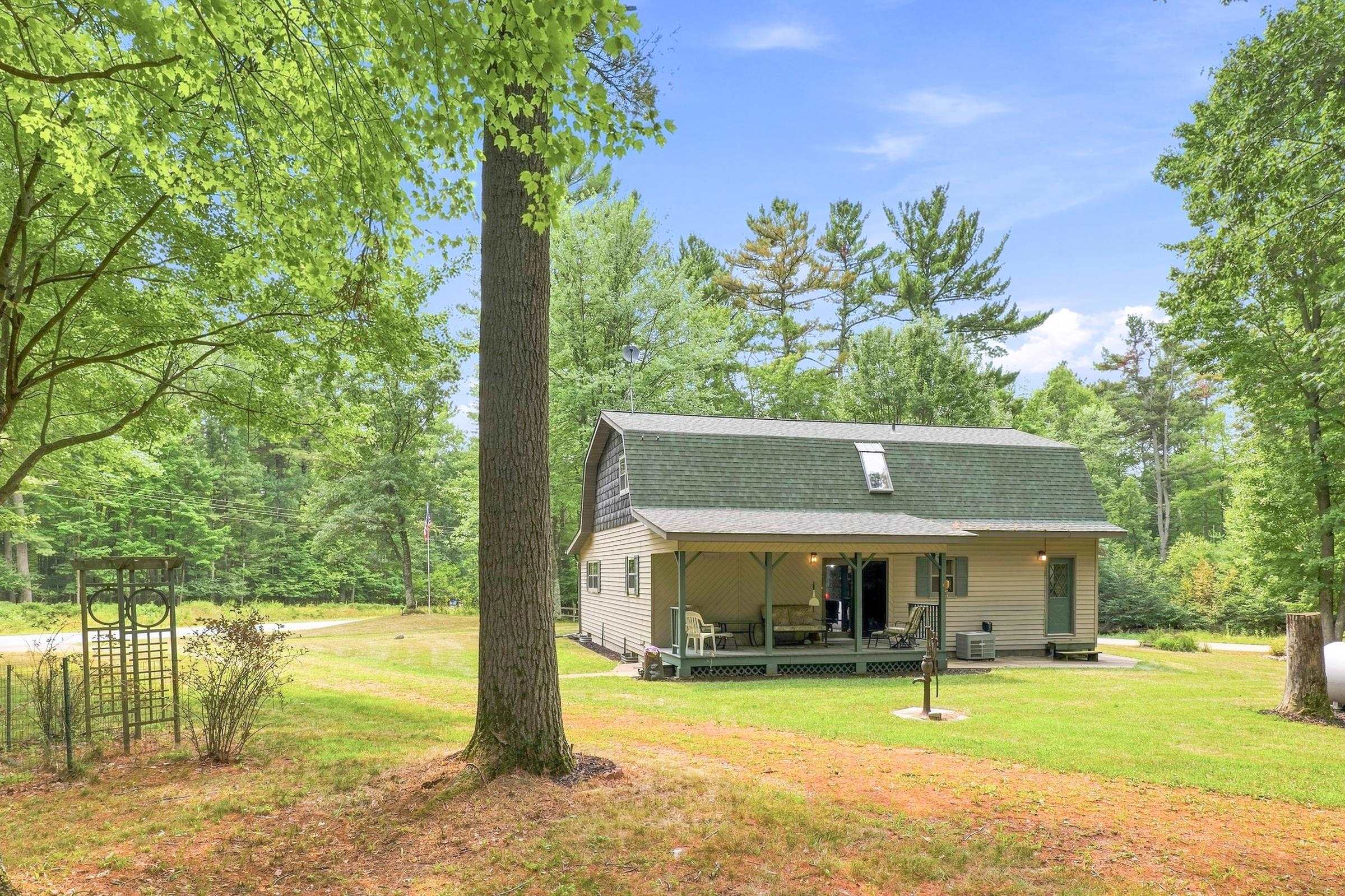 3930 COUNTY ROAD Y, Custer, Wisconsin 54423, 3 Bedrooms Bedrooms, ,2 BathroomsBathrooms,Residential,For Sale,3930 COUNTY ROAD Y,22603889