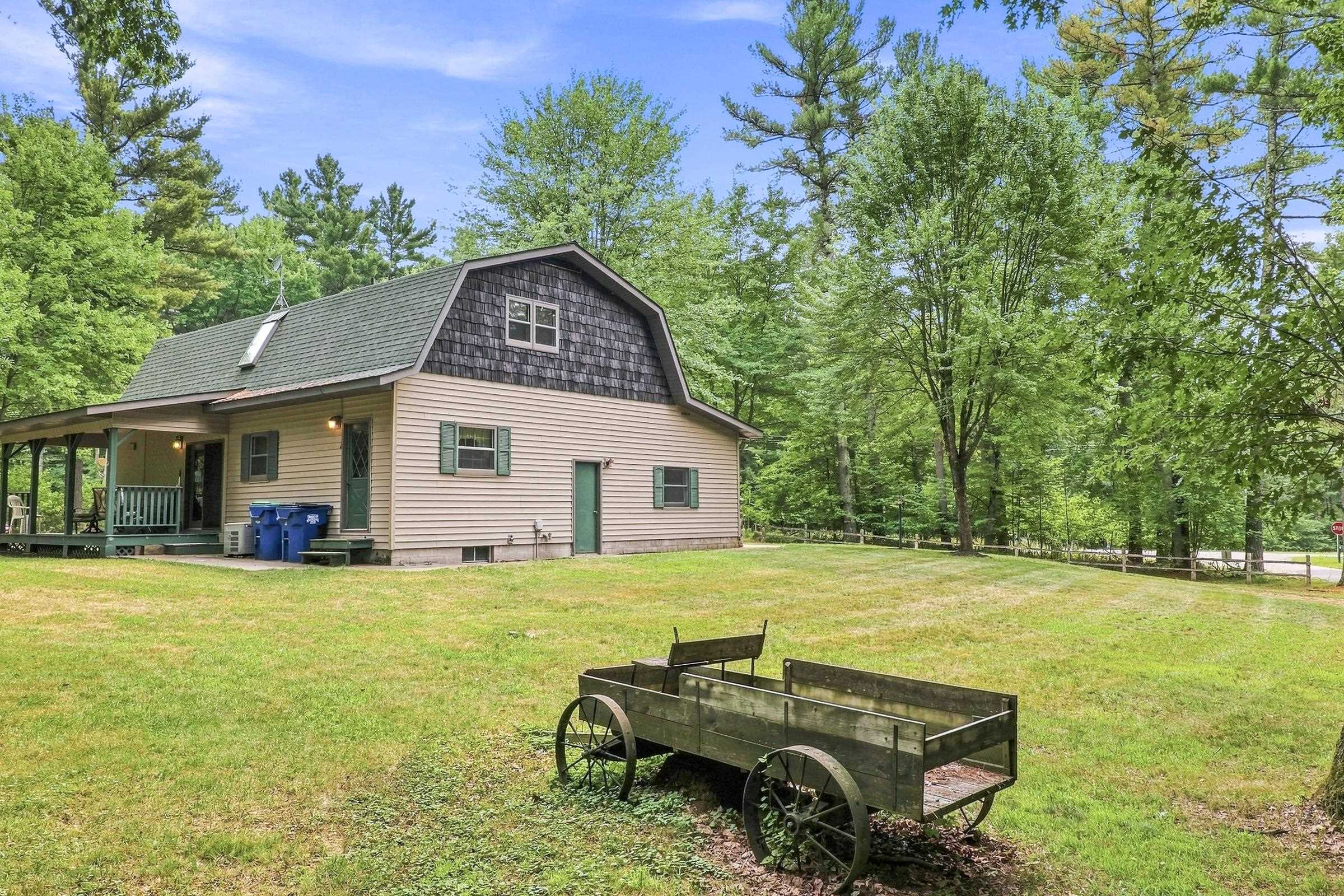3930 COUNTY ROAD Y, Custer, Wisconsin 54423, 3 Bedrooms Bedrooms, ,2 BathroomsBathrooms,Residential,For Sale,3930 COUNTY ROAD Y,22603889