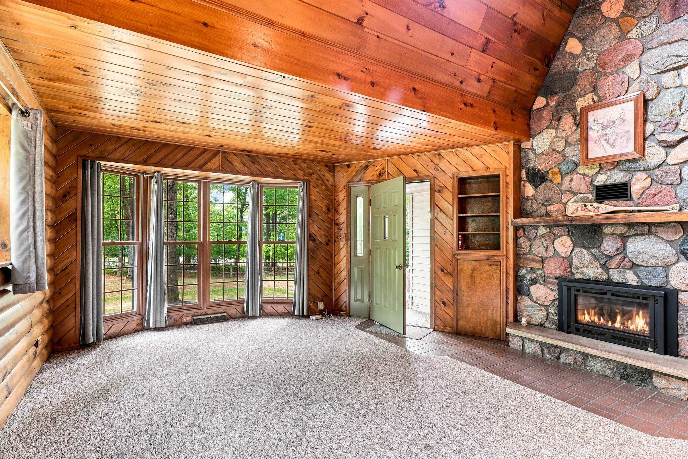 3930 COUNTY ROAD Y, Custer, Wisconsin 54423, 3 Bedrooms Bedrooms, ,2 BathroomsBathrooms,Residential,For Sale,3930 COUNTY ROAD Y,22603889