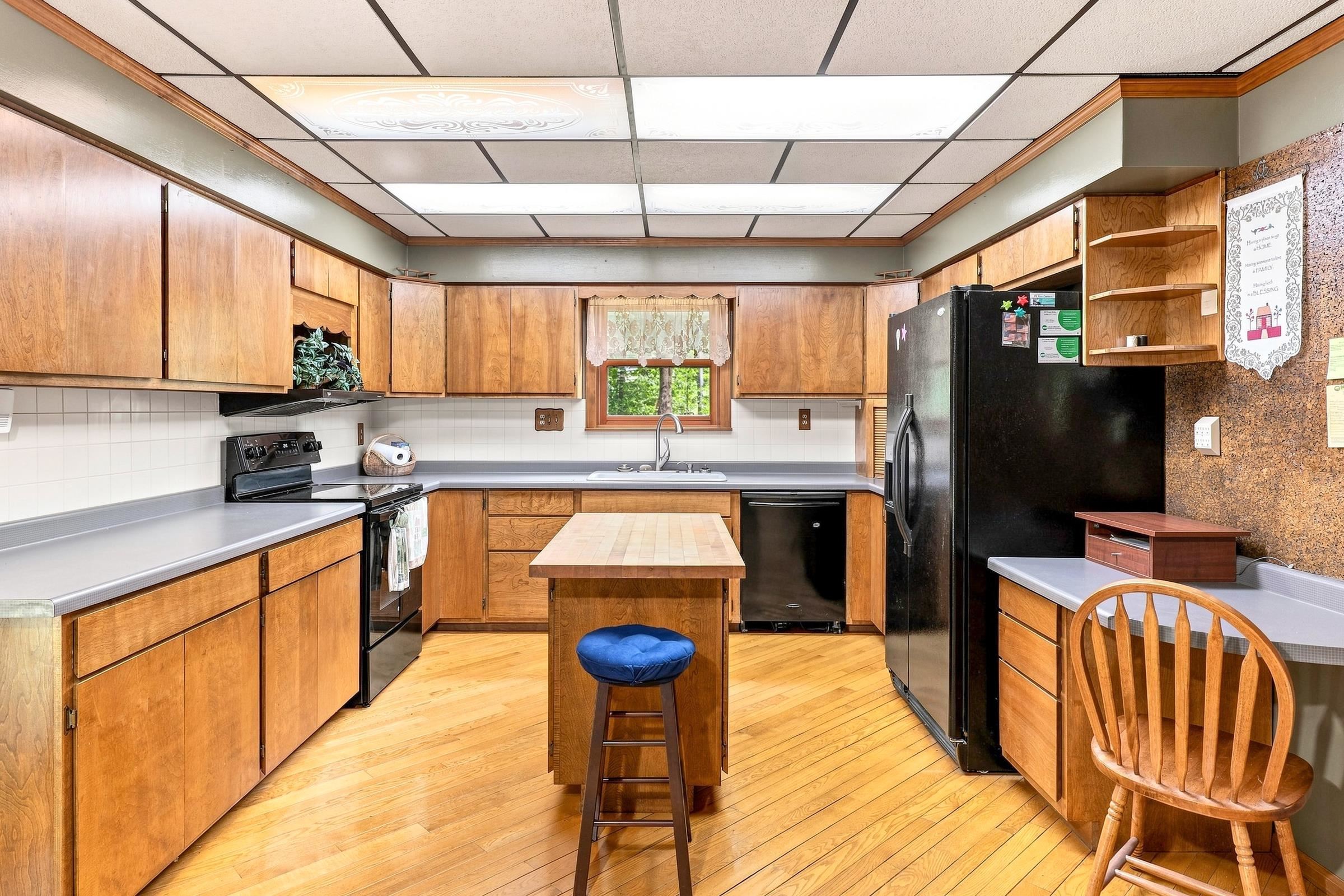 3930 COUNTY ROAD Y, Custer, Wisconsin 54423, 3 Bedrooms Bedrooms, ,2 BathroomsBathrooms,Residential,For Sale,3930 COUNTY ROAD Y,22603889