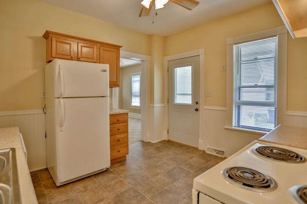 918 S 4TH AVENUE, Wausau, Wisconsin 54401, 1 Bedroom Bedrooms, 4 Rooms Rooms,1 BathroomBathrooms,Multi-family,For Sale,918 S 4TH AVENUE,22603890