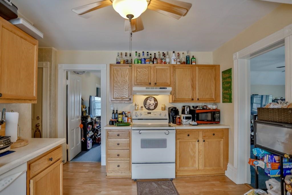 918 S 4TH AVENUE, Wausau, Wisconsin 54401, 1 Bedroom Bedrooms, 4 Rooms Rooms,1 BathroomBathrooms,Multi-family,For Sale,918 S 4TH AVENUE,22603890