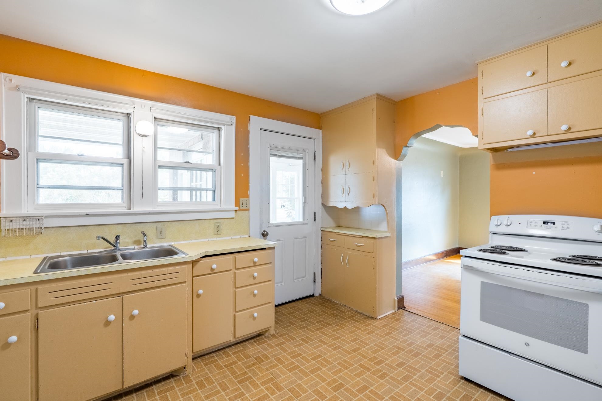 813 WESTERN AVENUE, Mosinee, Wisconsin 54455, 3 Bedrooms Bedrooms, ,1 BathroomBathrooms,Residential,For Sale,813 WESTERN AVENUE,22603892