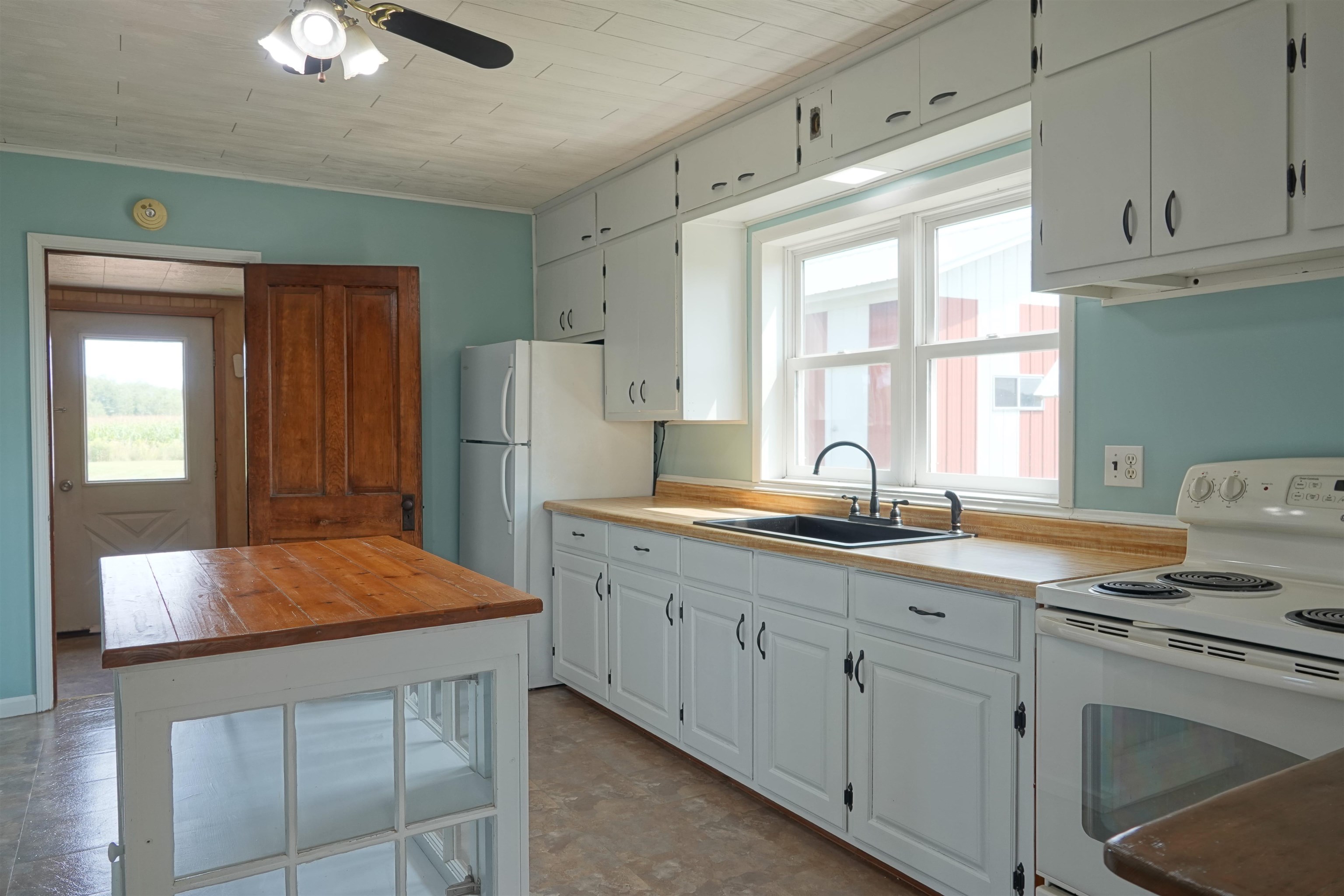 N3928 RIVER DRIVE, Medford, Wisconsin 54451, 4 Bedrooms Bedrooms, ,1 BathroomBathrooms,Residential,For Sale,N3928 RIVER DRIVE,22603901