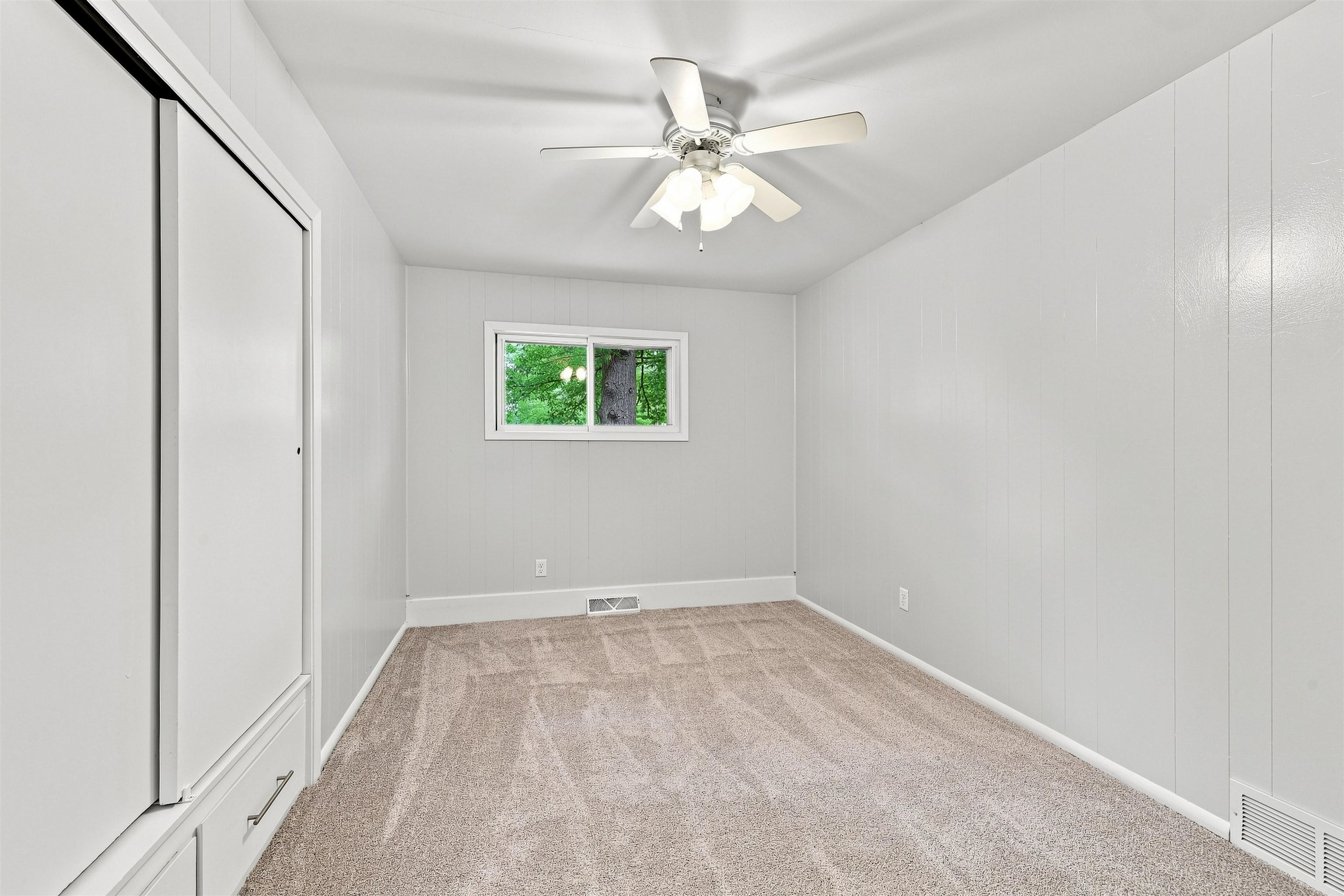 901 HARLYN AVENUE, Rothschild, Wisconsin 54474, 3 Bedrooms Bedrooms, ,1 BathroomBathrooms,Residential,For Sale,901 HARLYN AVENUE,22603902
