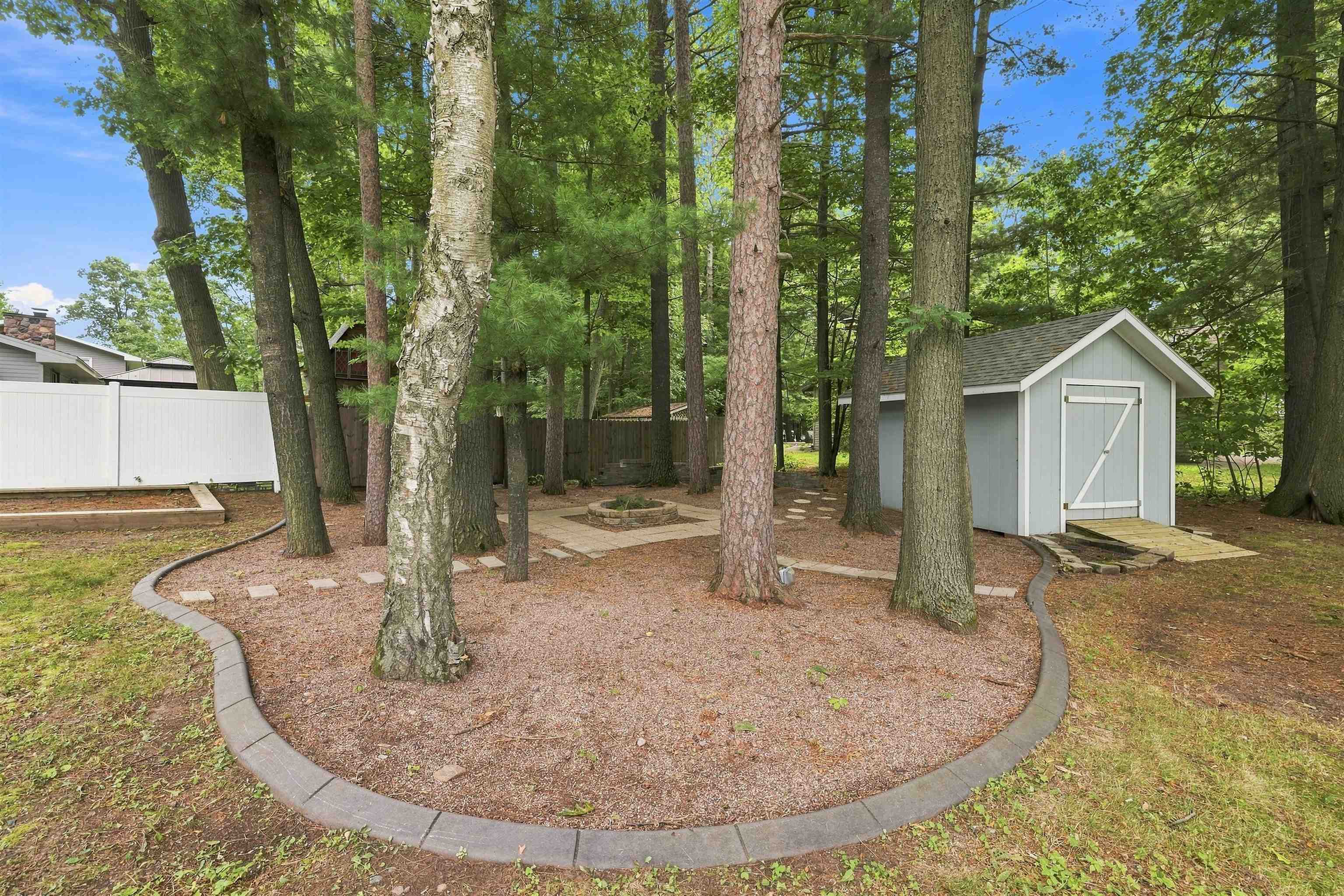 901 HARLYN AVENUE, Rothschild, Wisconsin 54474, 3 Bedrooms Bedrooms, ,1 BathroomBathrooms,Residential,For Sale,901 HARLYN AVENUE,22603902