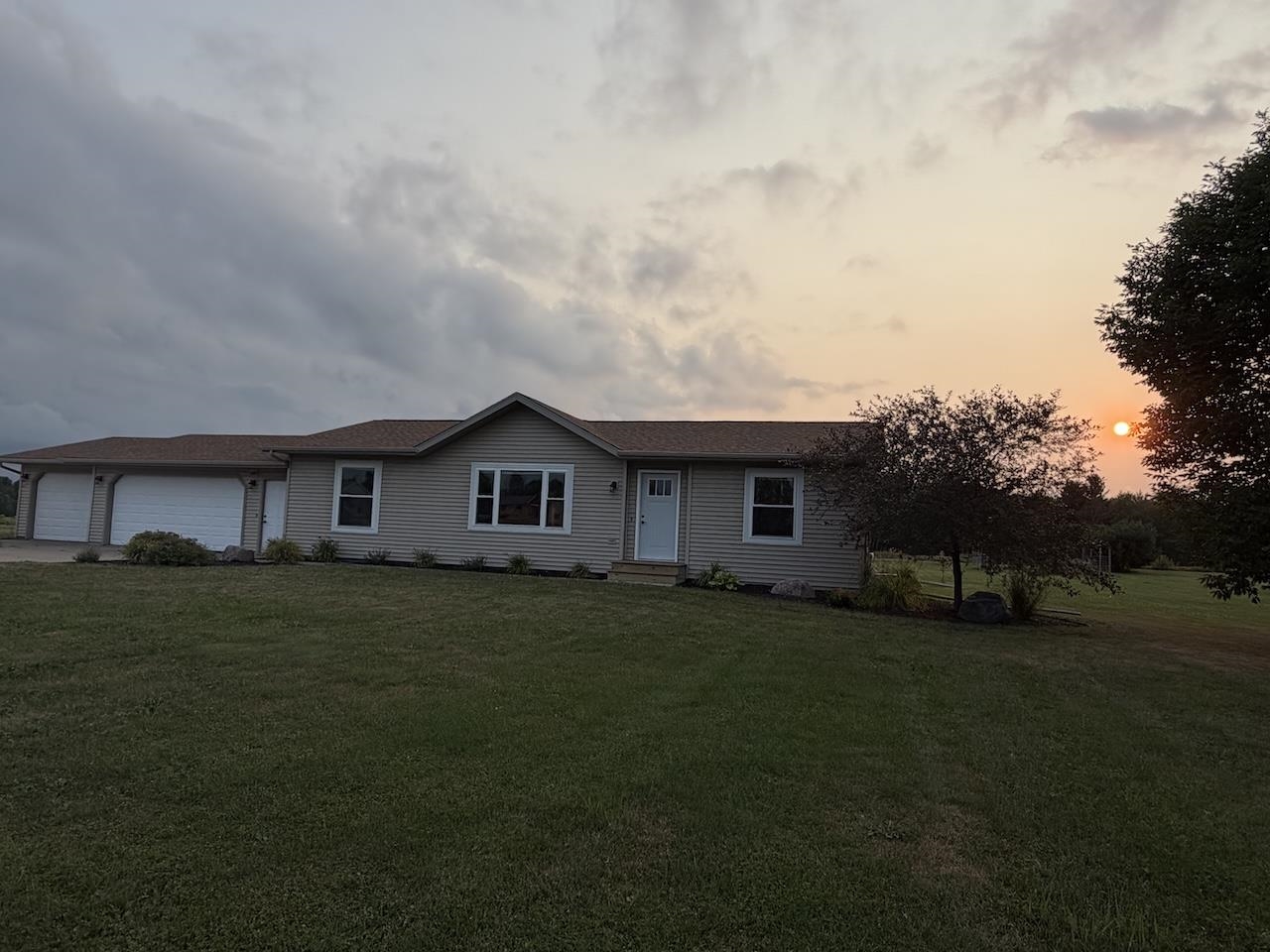 N1809 TRILLIUM LANE, Merrill, Wisconsin 54452, 3 Bedrooms Bedrooms, ,2 BathroomsBathrooms,Residential,For Sale,N1809 TRILLIUM LANE,22603903
