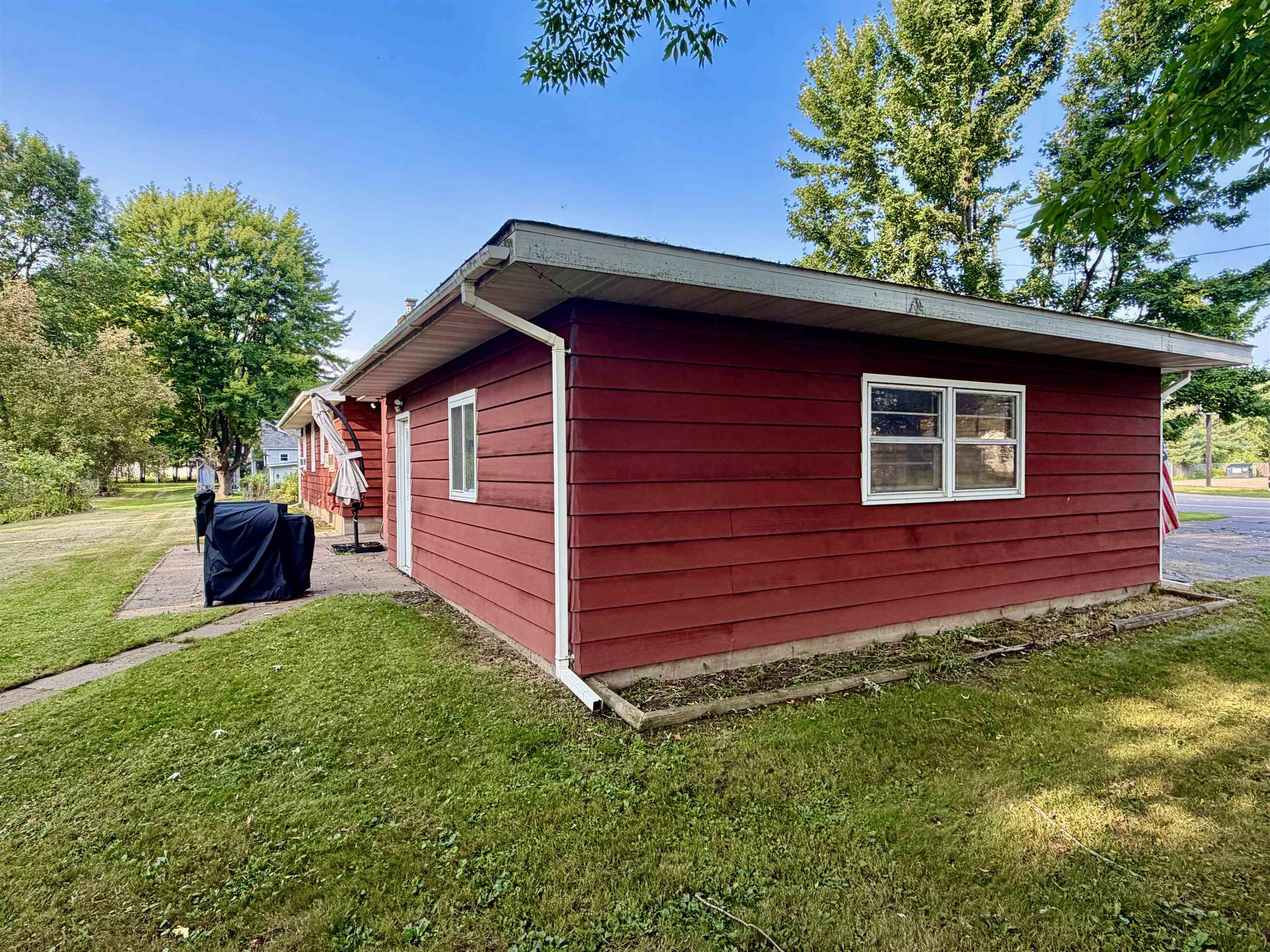 479 HIGHWAY 45, Birnamwood, Wisconsin 54414, 3 Bedrooms Bedrooms, ,1 BathroomBathrooms,Residential,For Sale,479 HIGHWAY 45,22603905