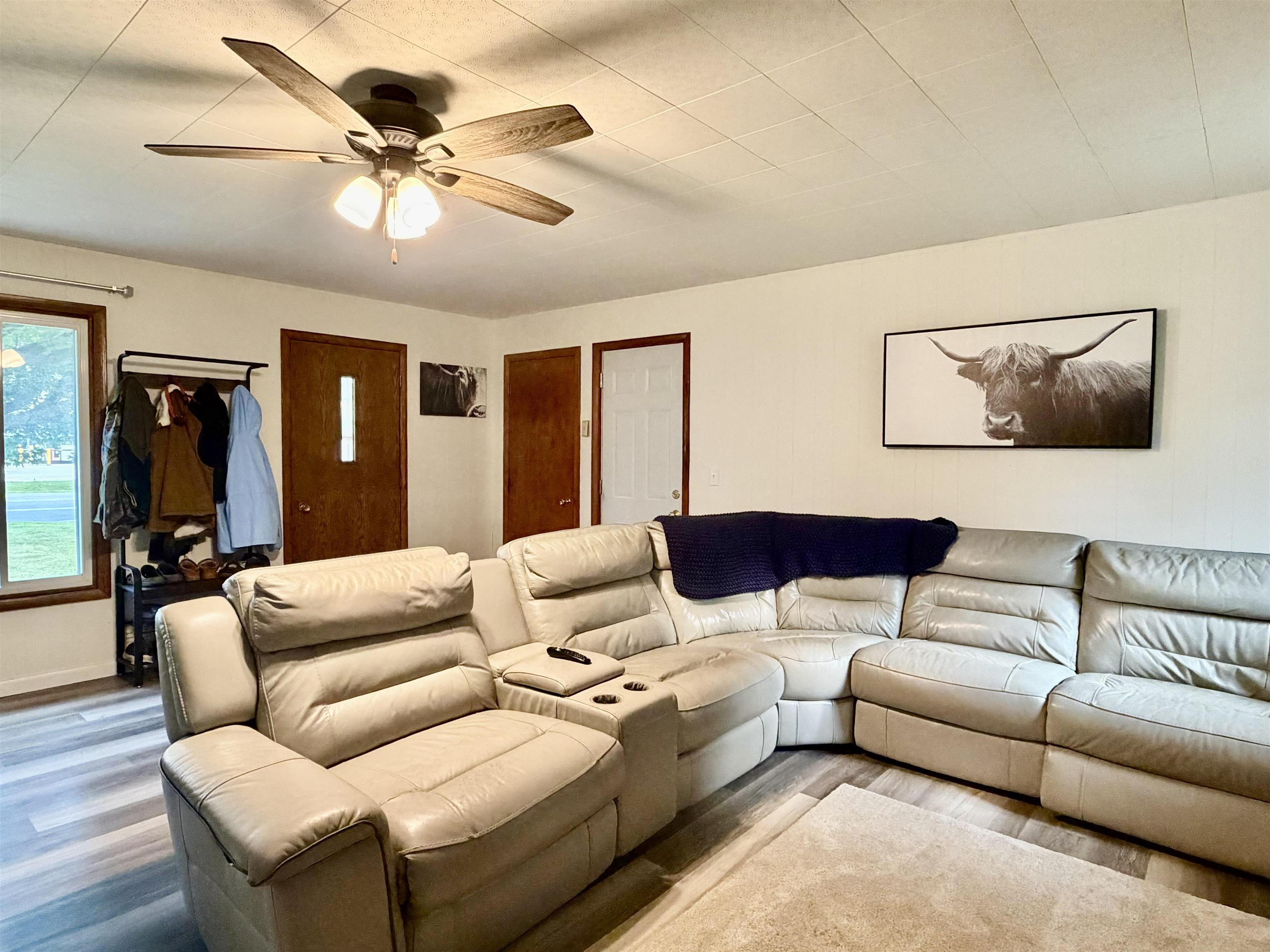 479 HIGHWAY 45, Birnamwood, Wisconsin 54414, 3 Bedrooms Bedrooms, ,1 BathroomBathrooms,Residential,For Sale,479 HIGHWAY 45,22603905