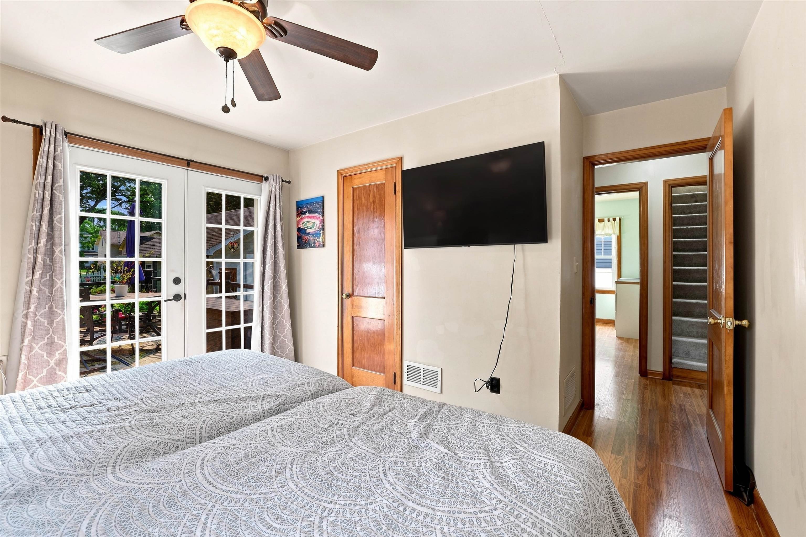 425 MEADOW STREET, Stevens Point, Wisconsin 54481, 4 Bedrooms Bedrooms, ,1 BathroomBathrooms,Residential,For Sale,425 MEADOW STREET,22603911