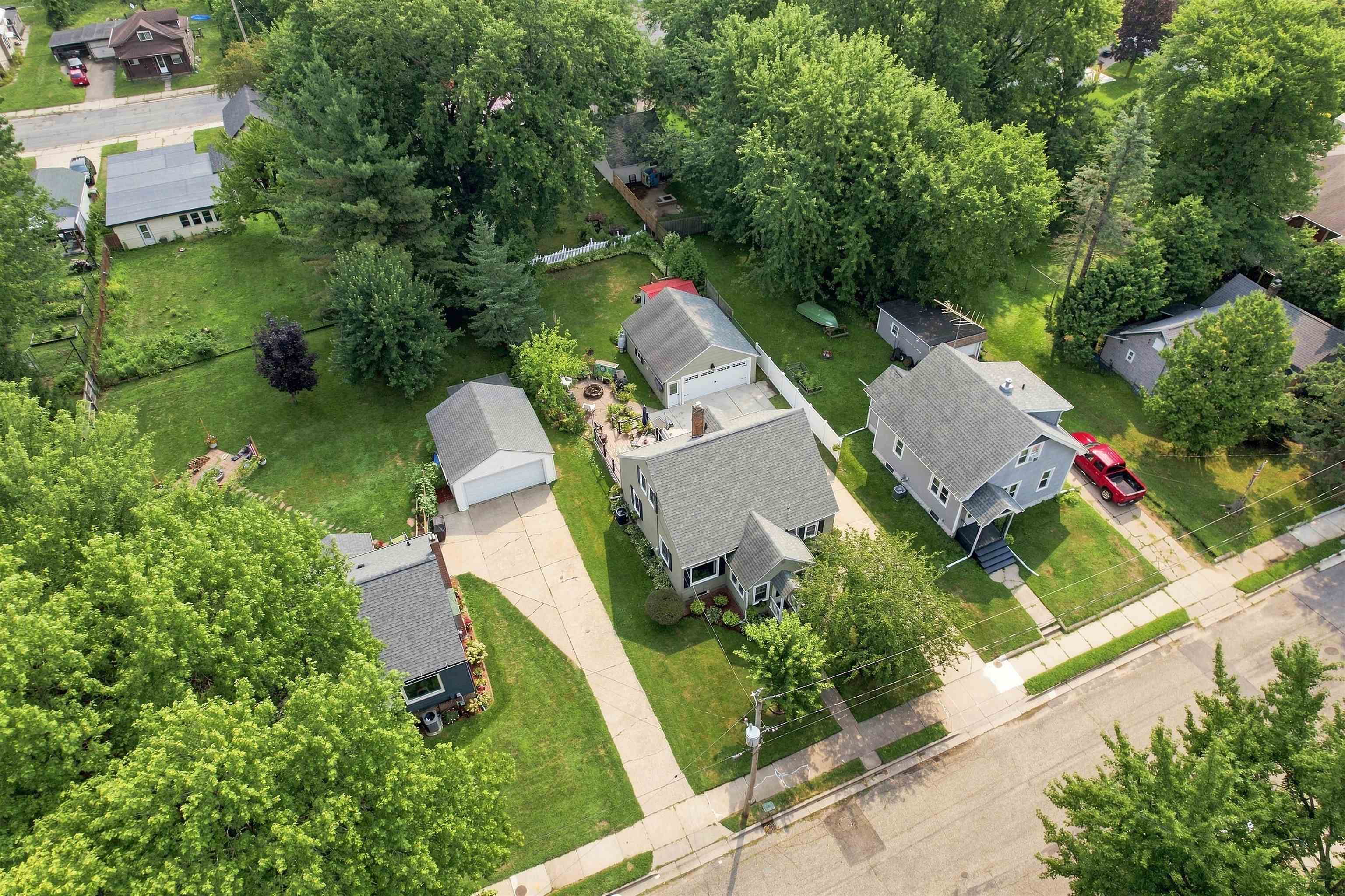 425 MEADOW STREET, Stevens Point, Wisconsin 54481, 4 Bedrooms Bedrooms, ,1 BathroomBathrooms,Residential,For Sale,425 MEADOW STREET,22603911