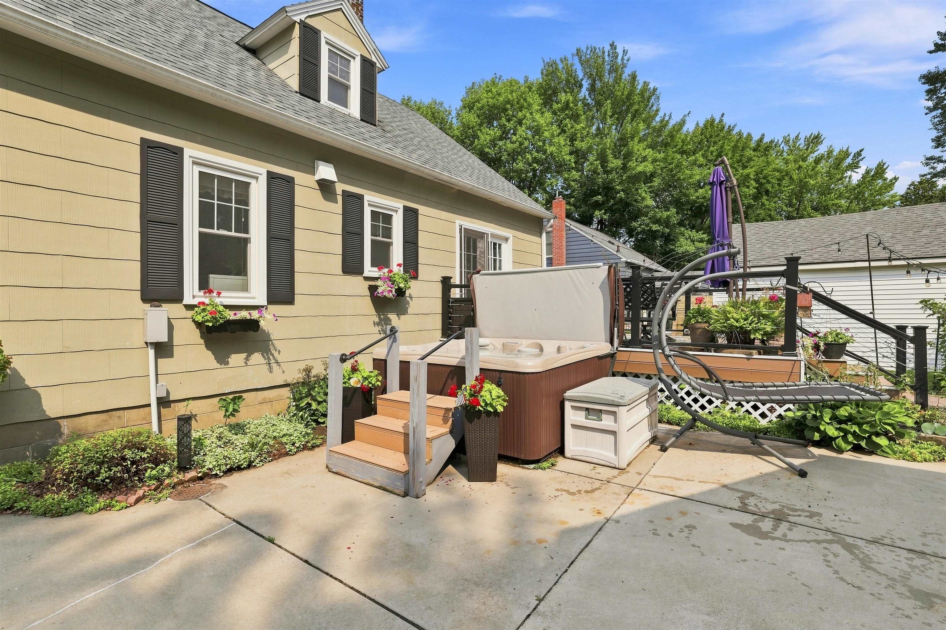 425 MEADOW STREET, Stevens Point, Wisconsin 54481, 4 Bedrooms Bedrooms, ,1 BathroomBathrooms,Residential,For Sale,425 MEADOW STREET,22603911