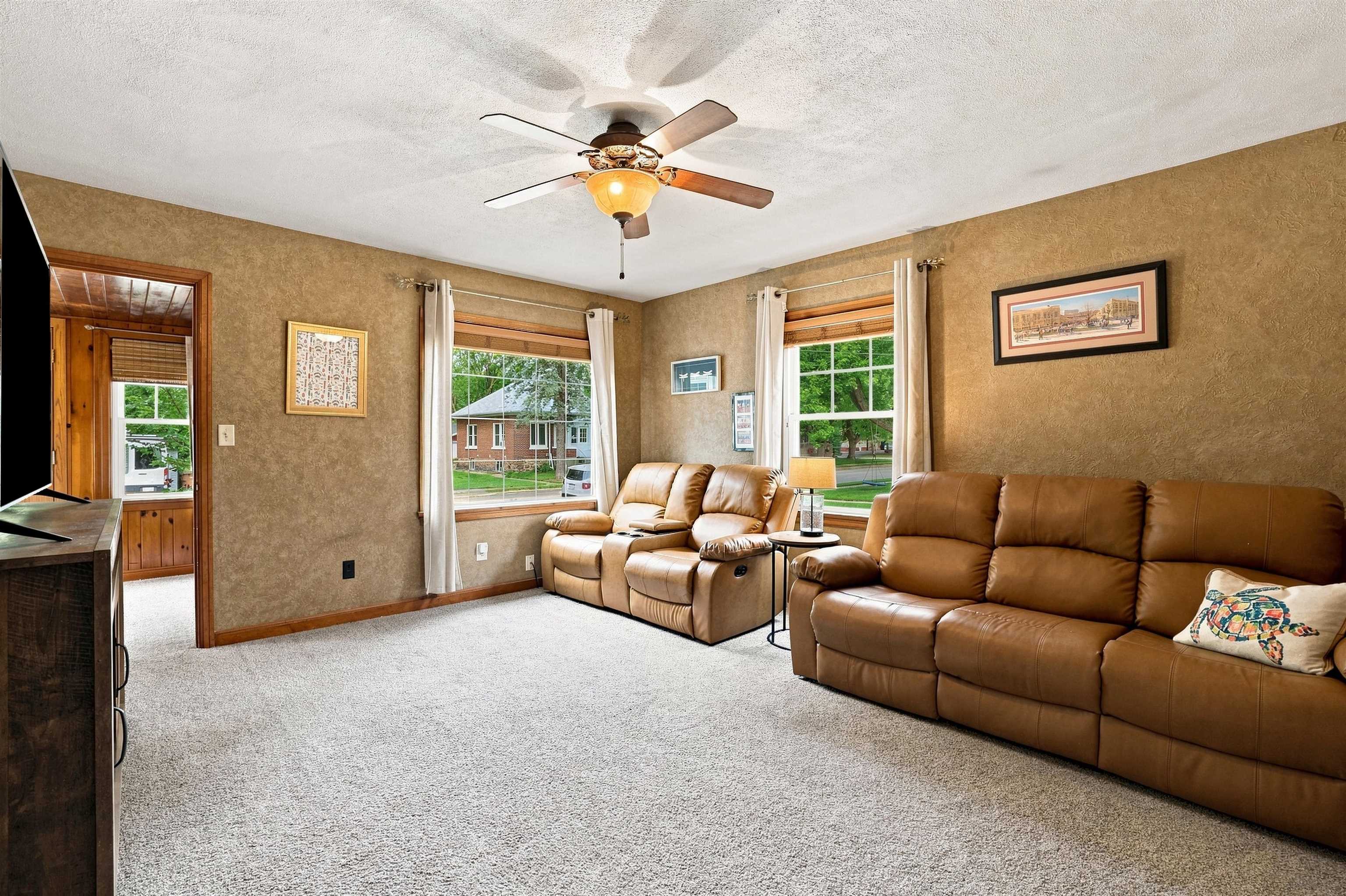 425 MEADOW STREET, Stevens Point, Wisconsin 54481, 4 Bedrooms Bedrooms, ,1 BathroomBathrooms,Residential,For Sale,425 MEADOW STREET,22603911