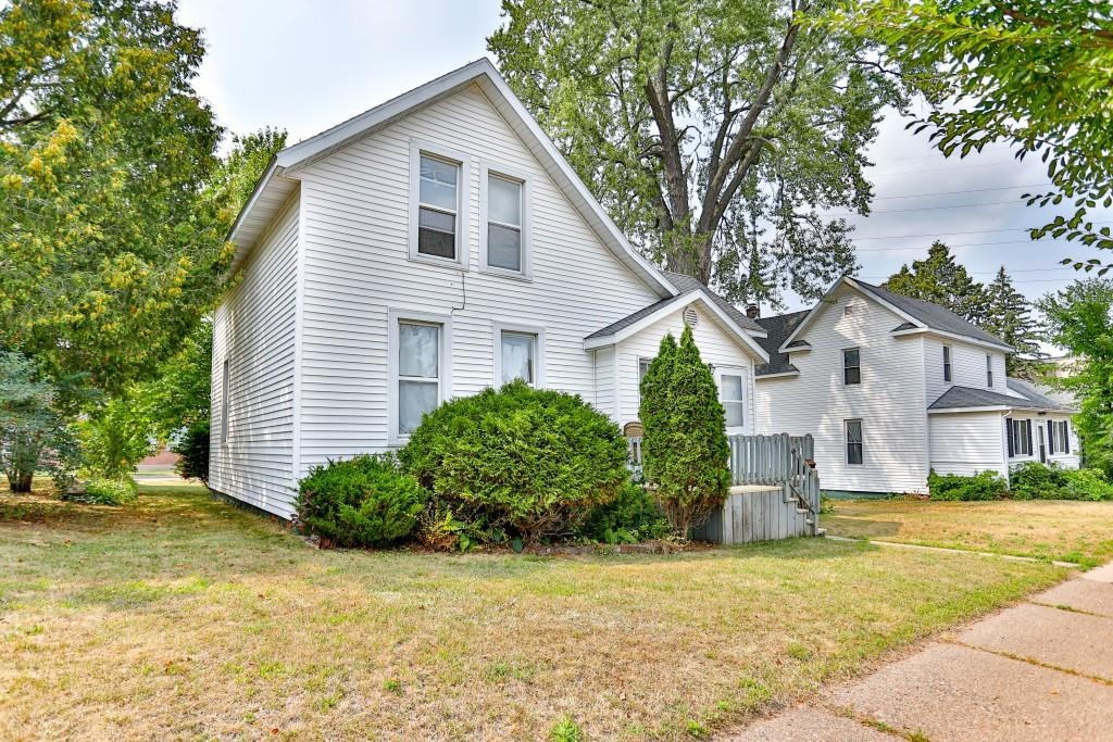 628 S 6TH AVENUE, Wausau, Wisconsin 54401, 2 Bedrooms Bedrooms, 4 Rooms Rooms,1 BathroomBathrooms,Multi-family,For Sale,628 S 6TH AVENUE,22603912