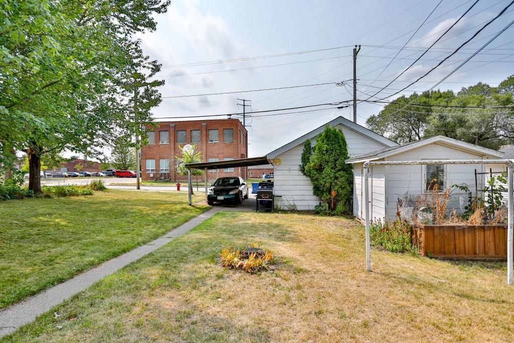 628 S 6TH AVENUE, Wausau, Wisconsin 54401, 2 Bedrooms Bedrooms, 4 Rooms Rooms,1 BathroomBathrooms,Multi-family,For Sale,628 S 6TH AVENUE,22603912