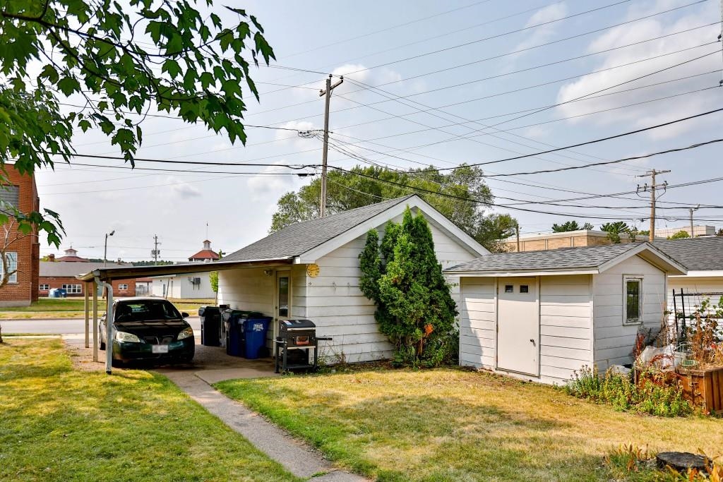 628 S 6TH AVENUE, Wausau, Wisconsin 54401, 2 Bedrooms Bedrooms, 4 Rooms Rooms,1 BathroomBathrooms,Multi-family,For Sale,628 S 6TH AVENUE,22603912