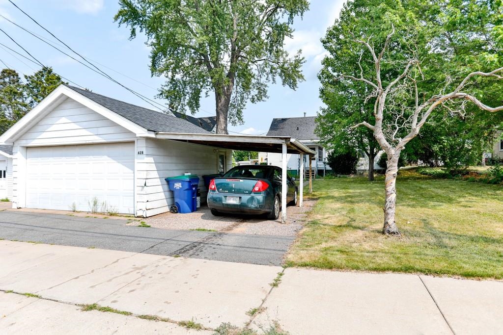 628 S 6TH AVENUE, Wausau, Wisconsin 54401, 2 Bedrooms Bedrooms, 4 Rooms Rooms,1 BathroomBathrooms,Multi-family,For Sale,628 S 6TH AVENUE,22603912